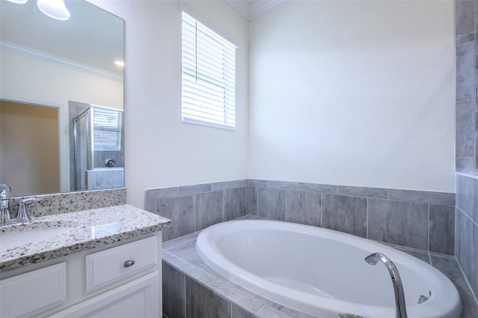 HARBOR WEST - Residential Lease