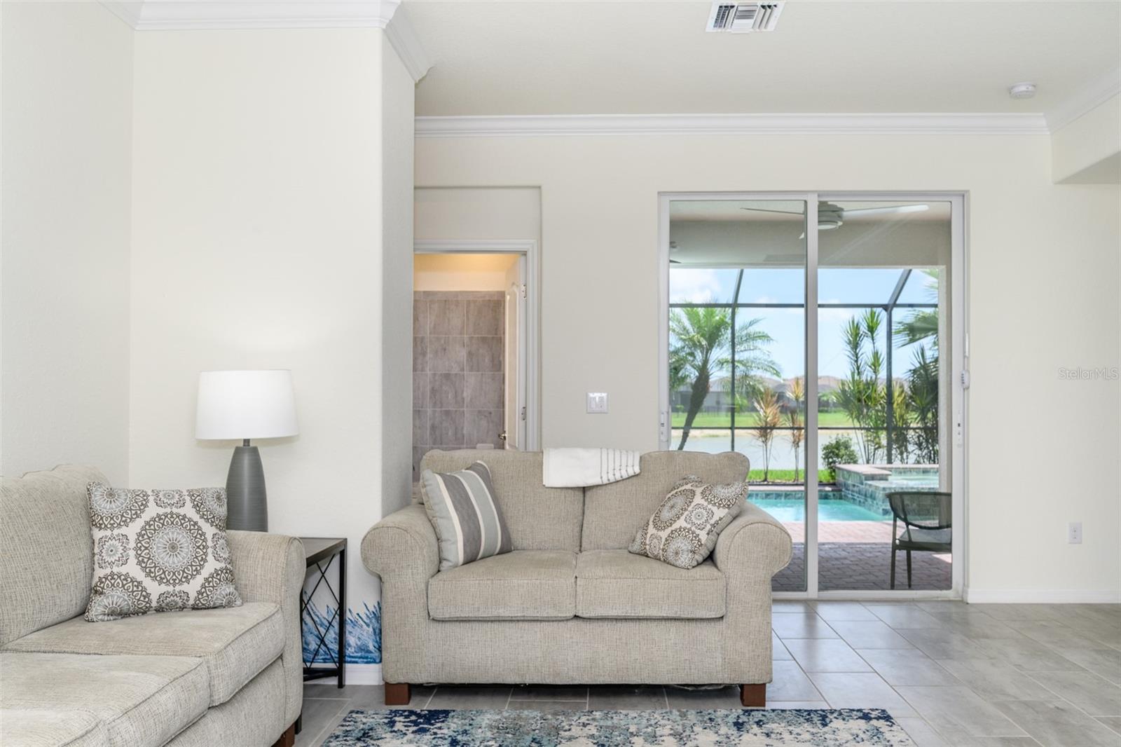 HARBOR WEST - Residential Lease