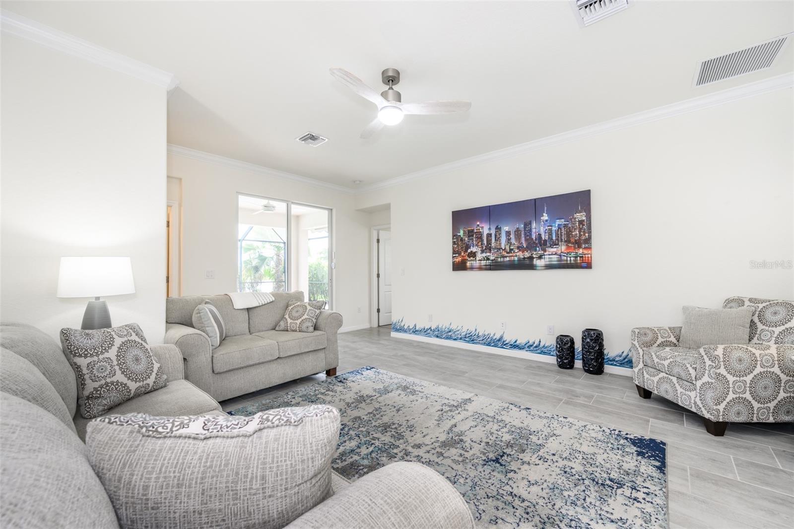 HARBOR WEST - Residential Lease