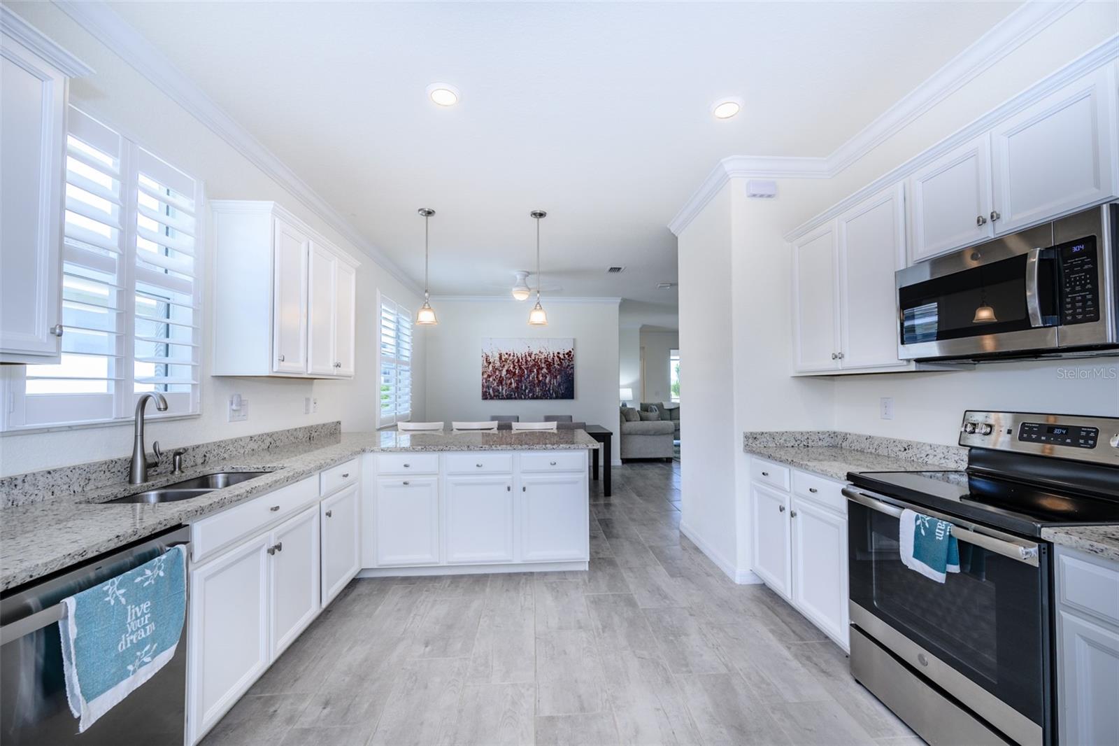 HARBOR WEST - Residential Lease