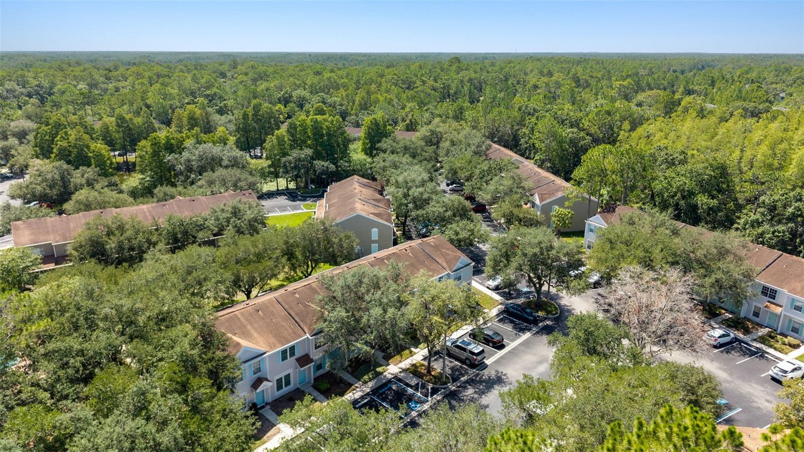 HUNTERS KEY TWNHMS AT NORT - Residential