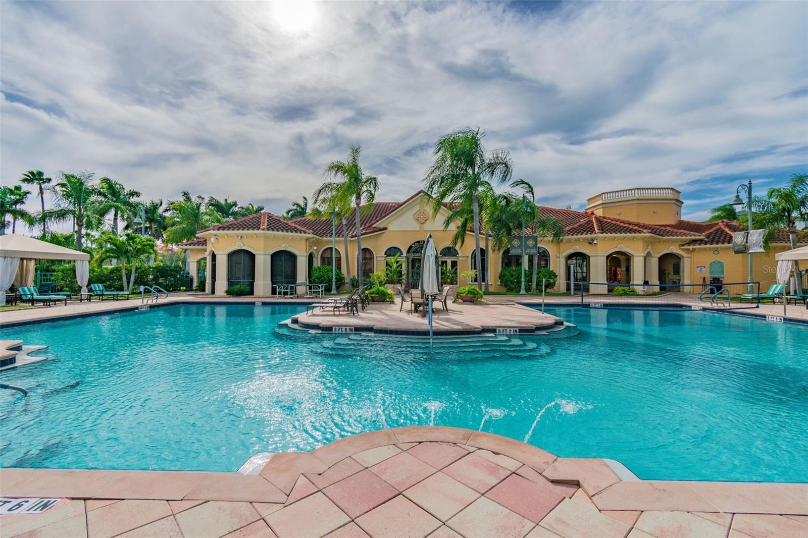 GRAND BELLAGIO AT BAYWATCH CONDO THE - Residential