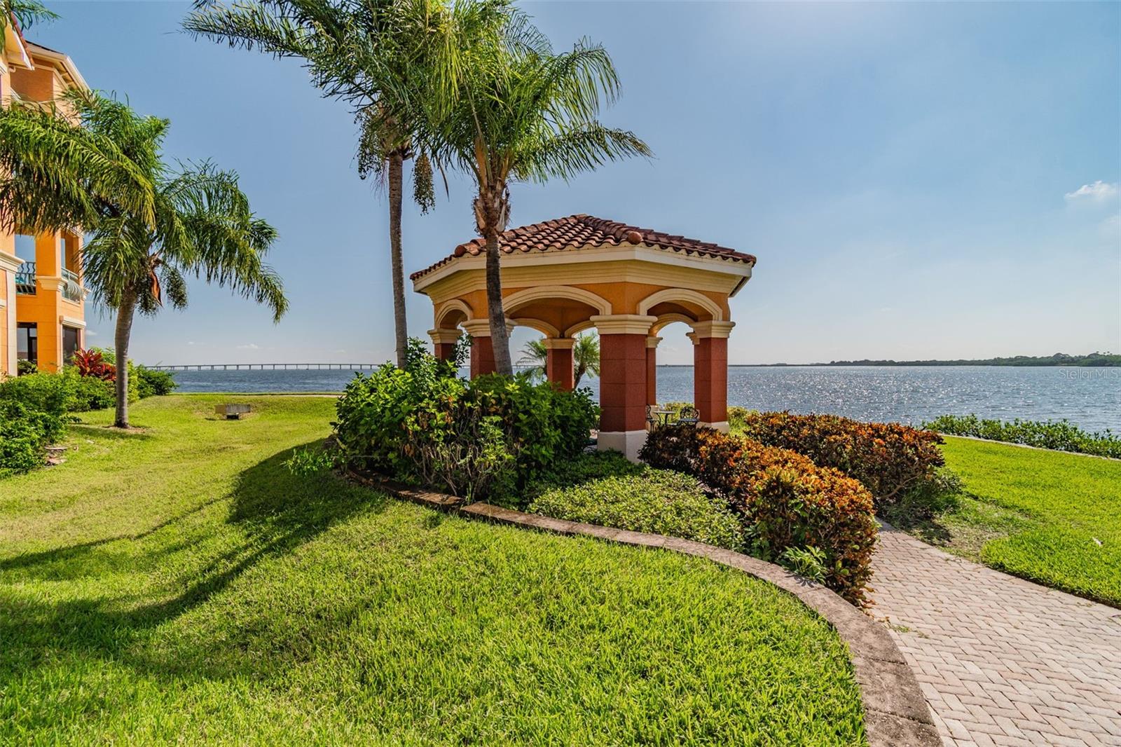 GRAND BELLAGIO AT BAYWATCH CONDO THE - Residential