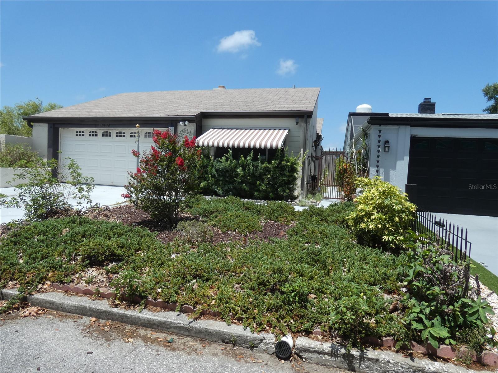 BEACON WOODS VILLAGE - Residential