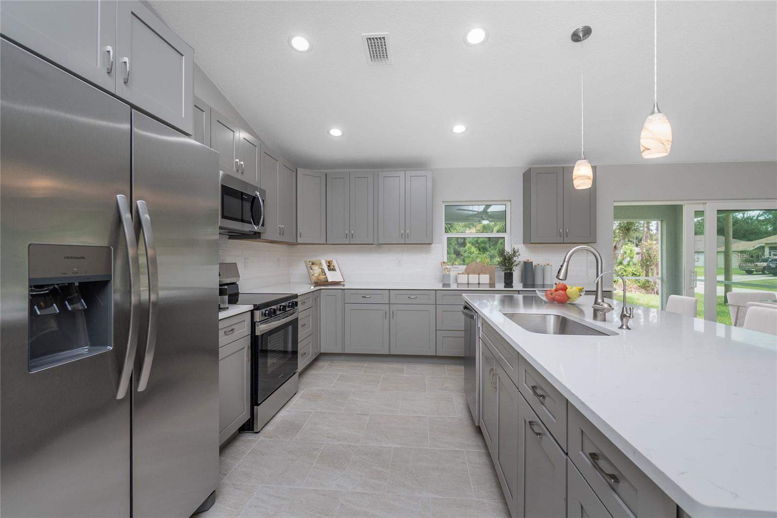 1766 - PORT CHARLOTTE SUB 44 - Residential