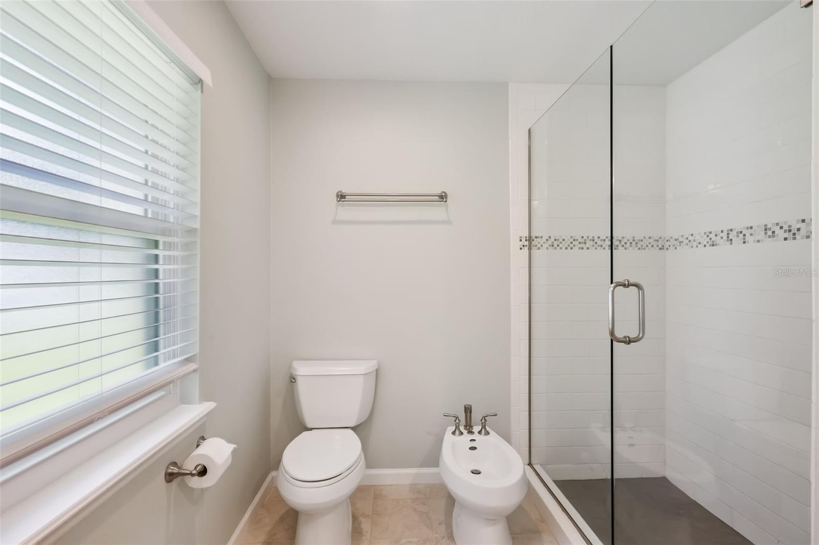 NORTHRIDGE - Residential