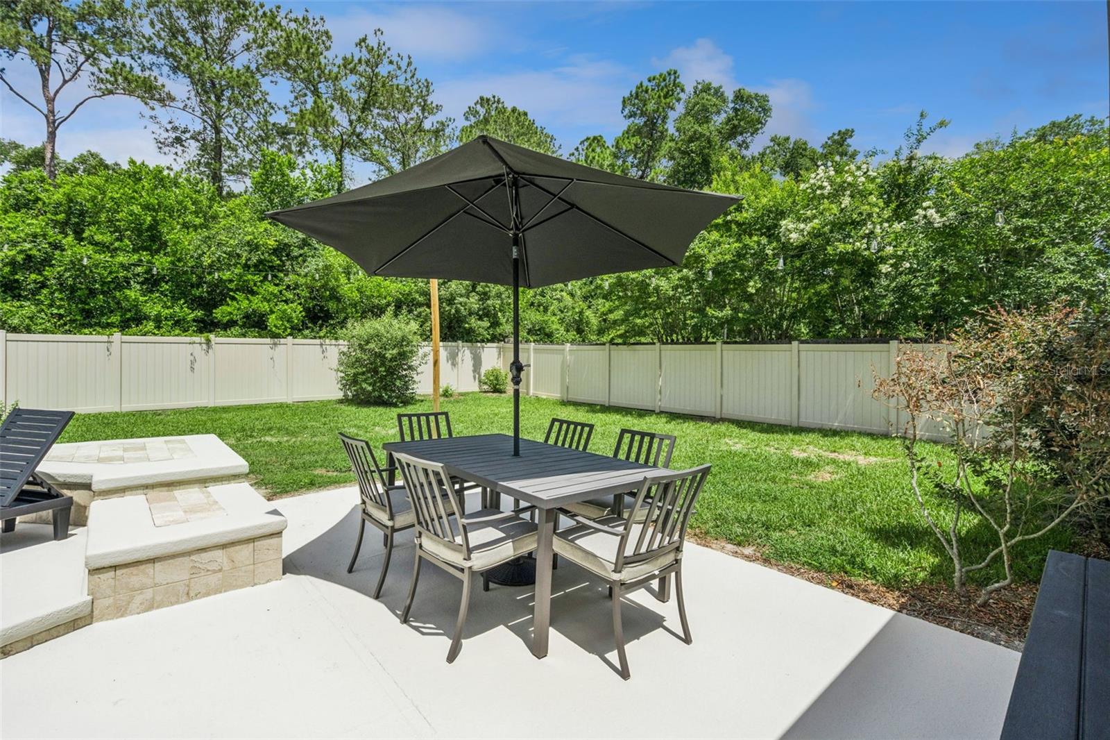 NORTHRIDGE - Residential
