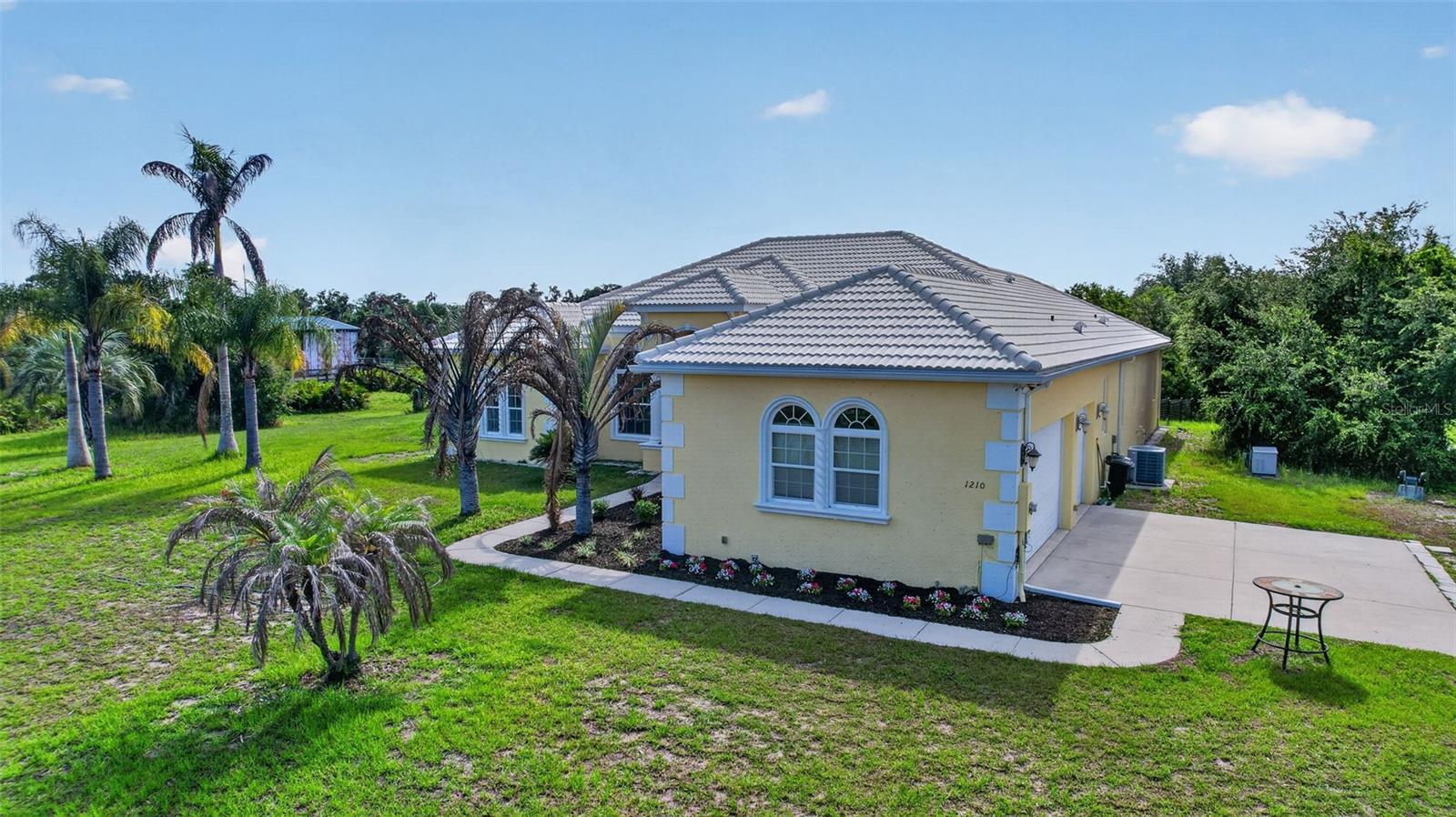 WINDING CREEK - Residential