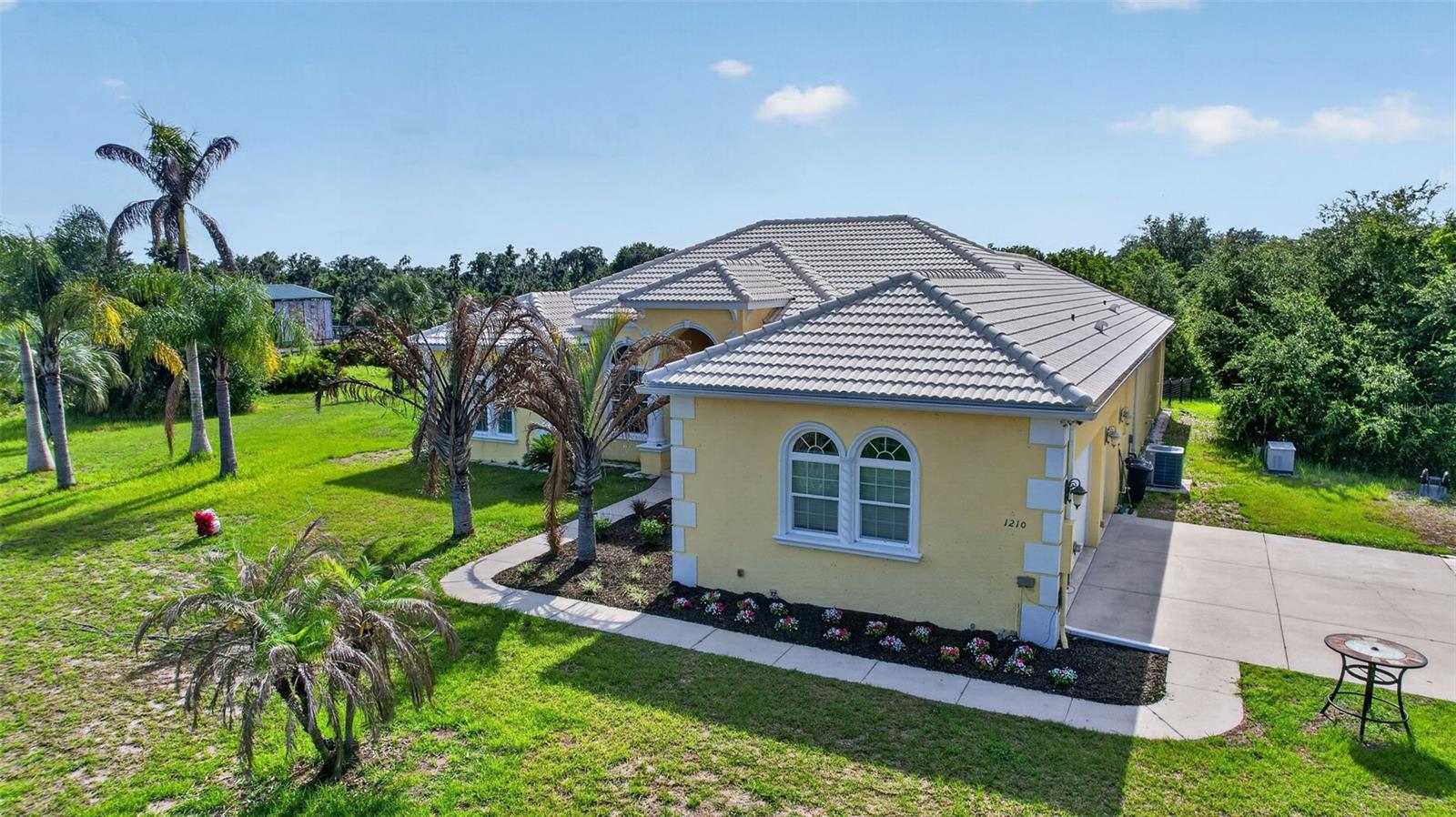 WINDING CREEK - Residential