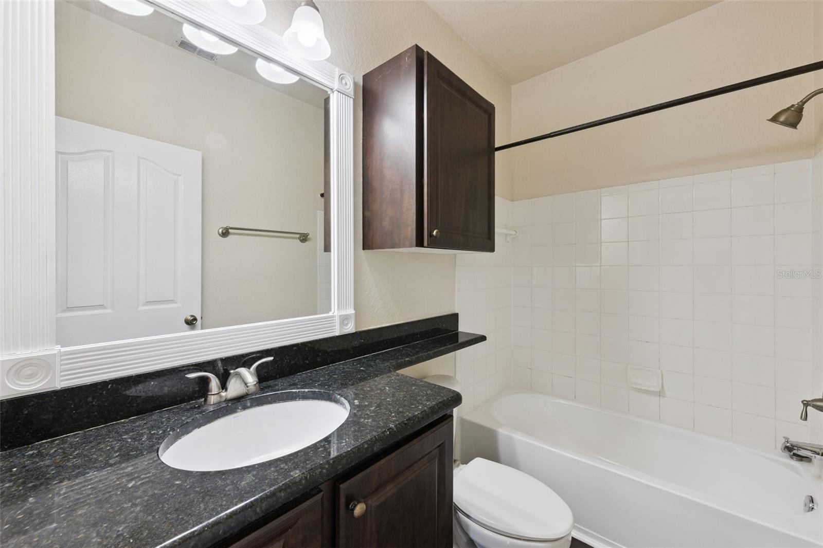 VISCONTI WEST CONDO - Residential