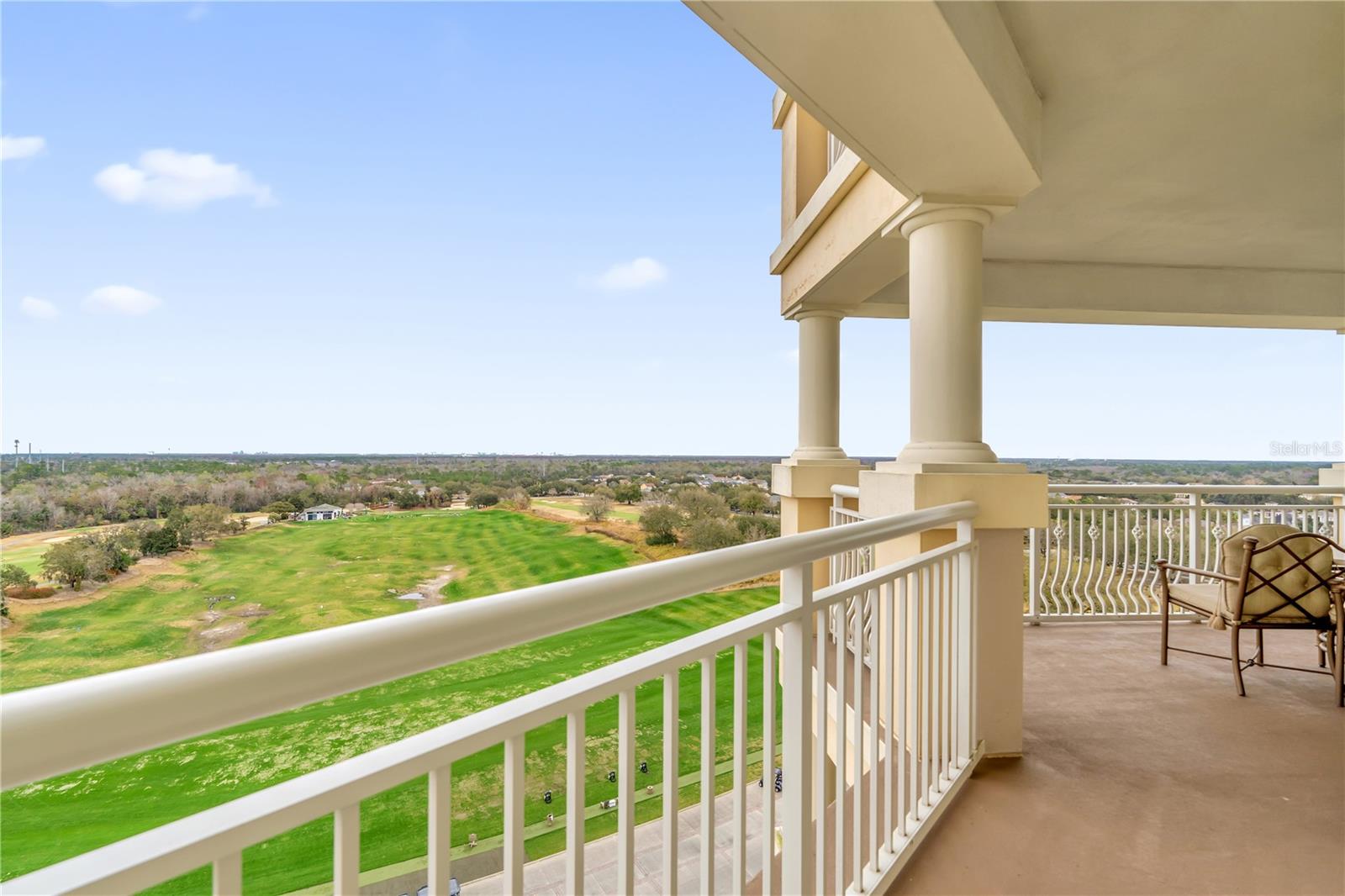 REUNION GRANDE CONDO - Residential