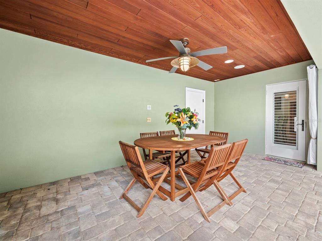SAINT ARMANDS DIV JOHN RINGLING ESTATES - Residential