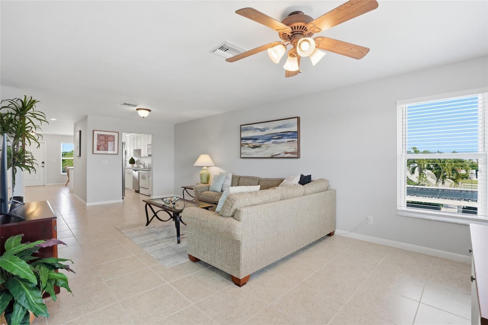VILLA GRANDE CONDO 01 - Residential