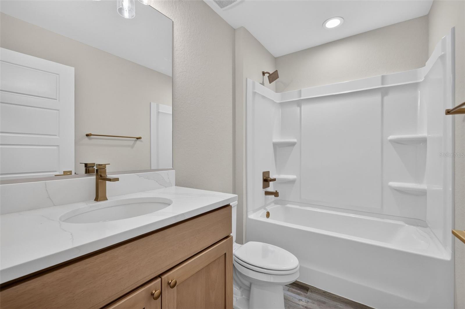 SILVER SPRINGS SHORES - Residential
