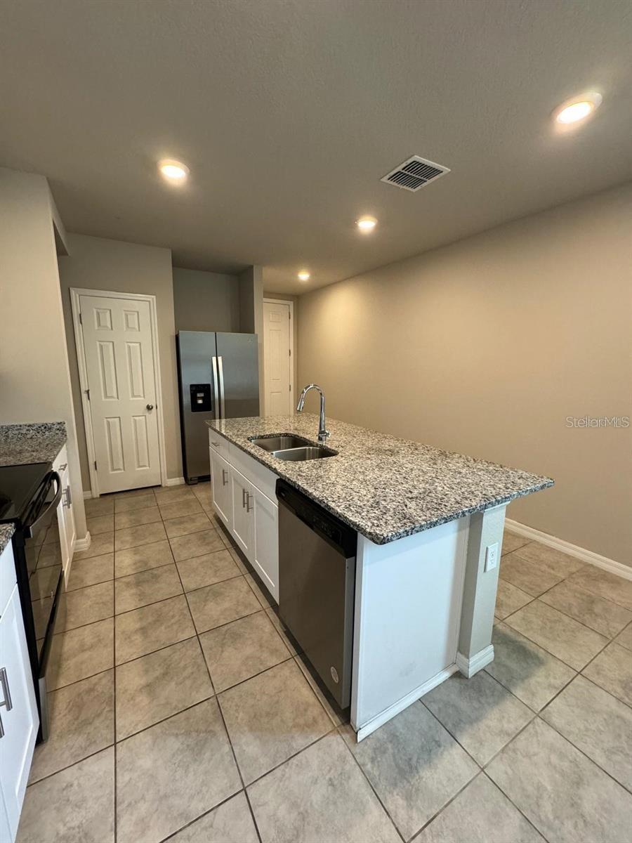 VILLAMAR PH 3 - Residential Lease