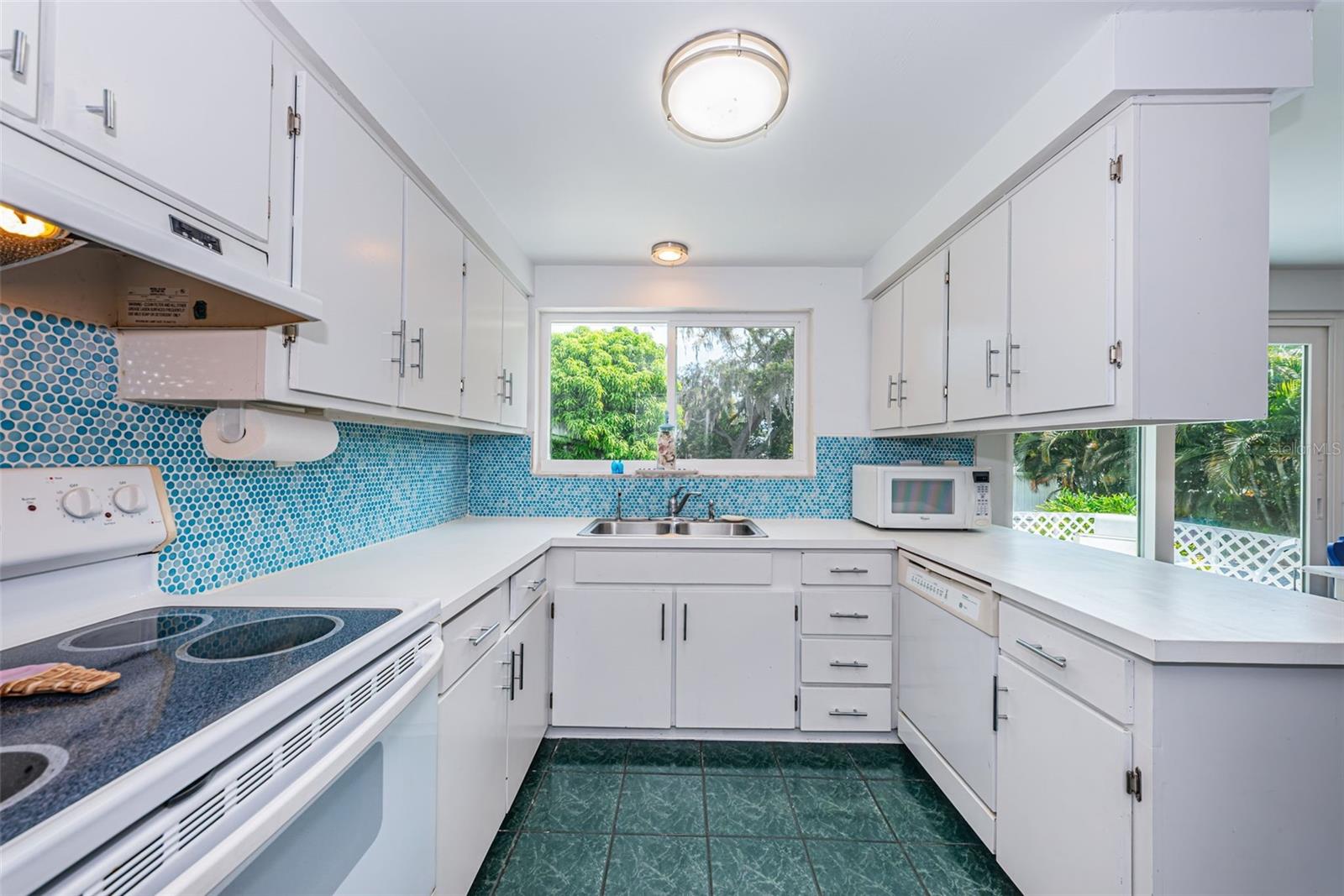 CRYSTAL BEACH REV - Residential