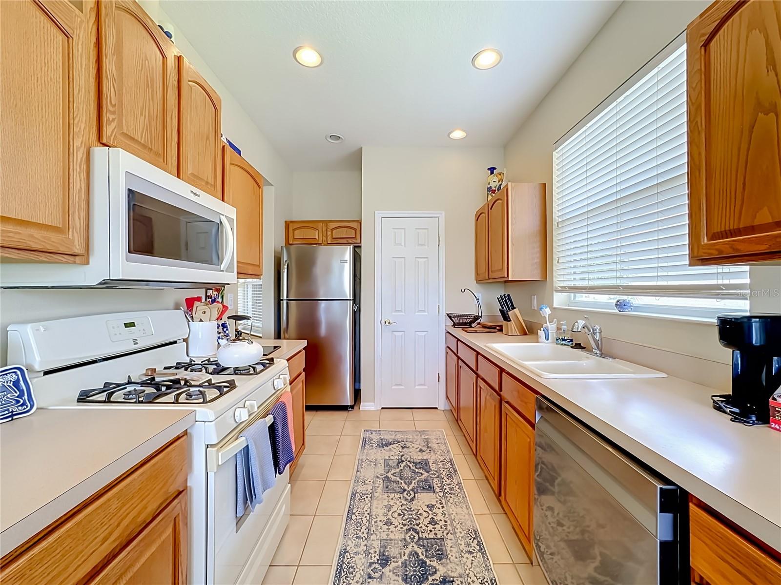 LAKERIDGE FALLS PH 1B - Residential