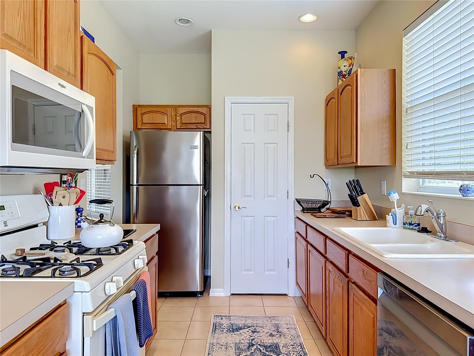LAKERIDGE FALLS PH 1B - Residential