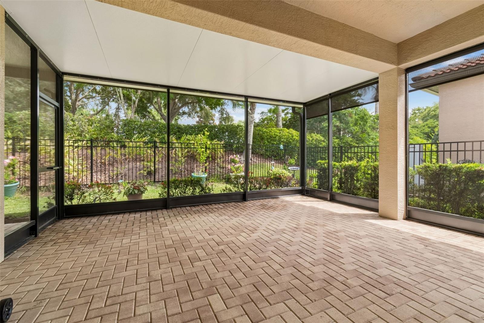 VALENCIA LAKES PH 2 - Residential