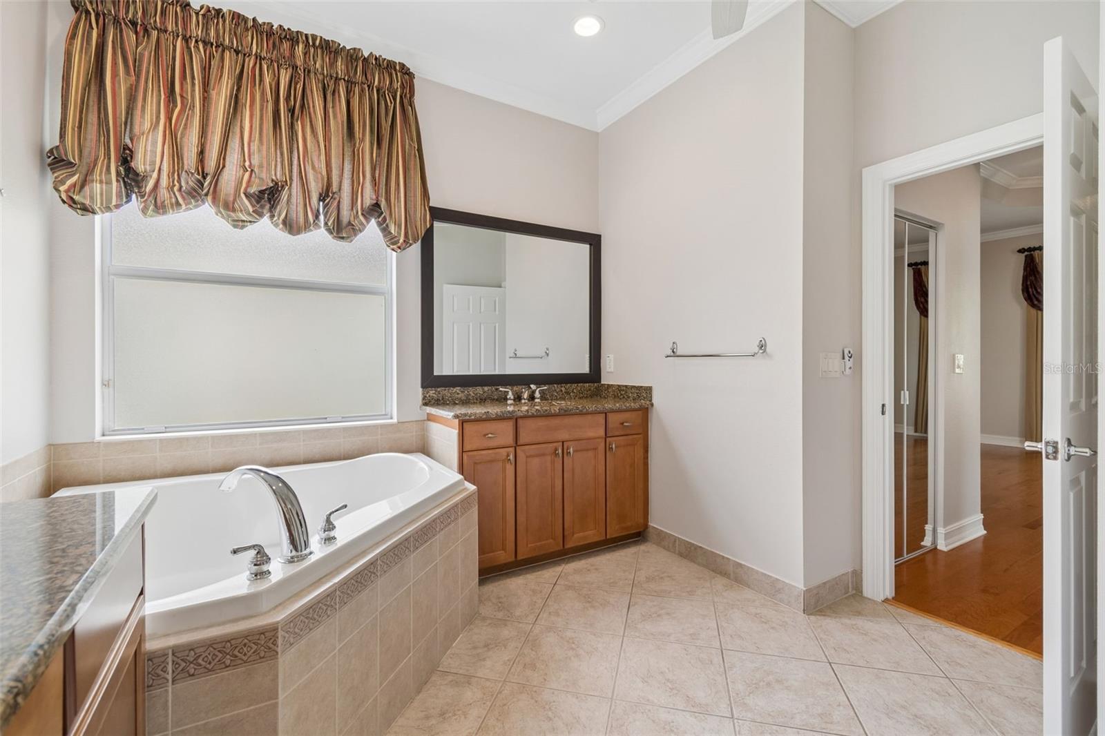 VALENCIA LAKES PH 2 - Residential