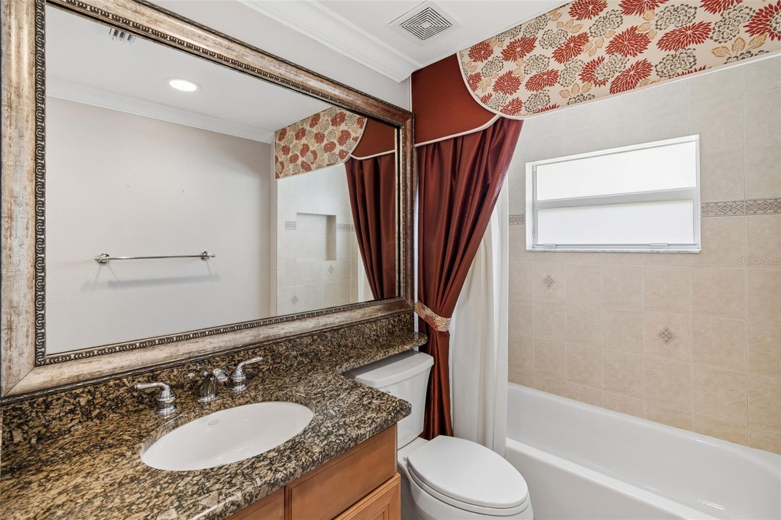 VALENCIA LAKES PH 2 - Residential