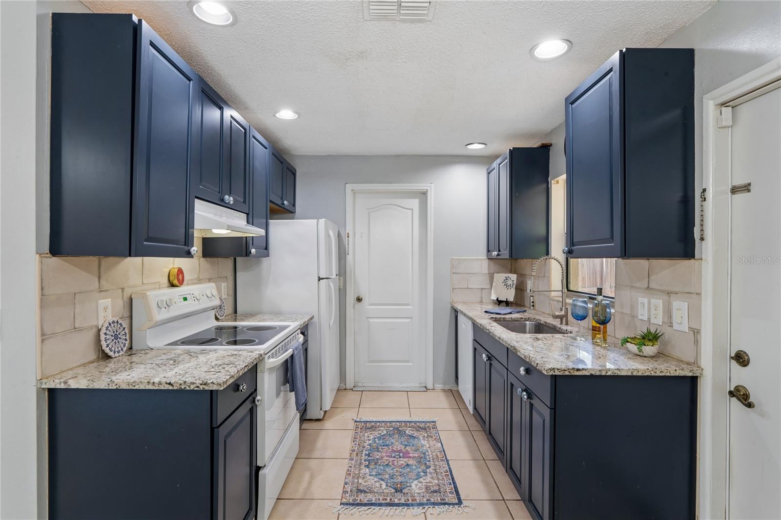 SPRING HILL - Residential Income