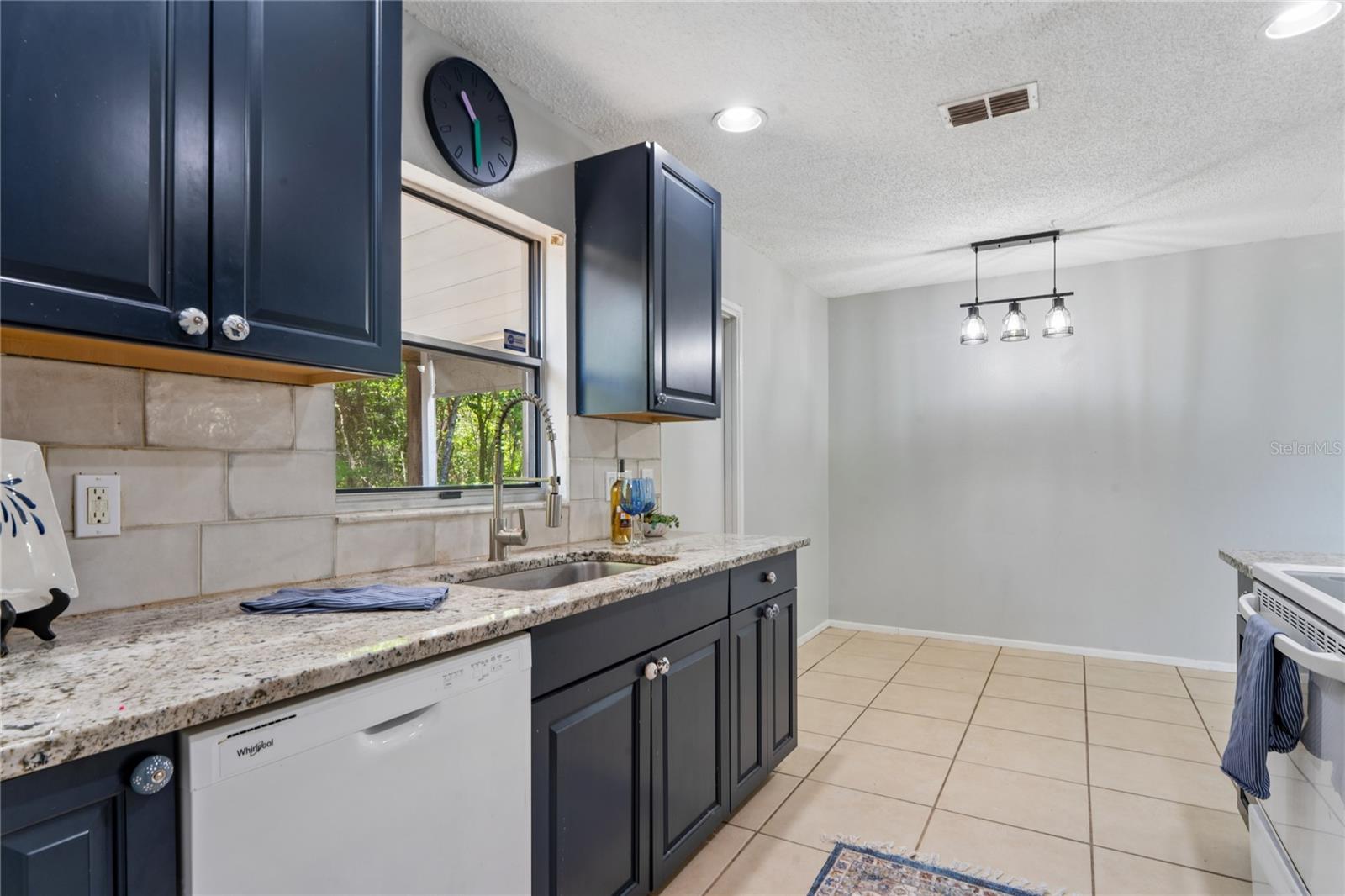 SPRING HILL - Residential Income