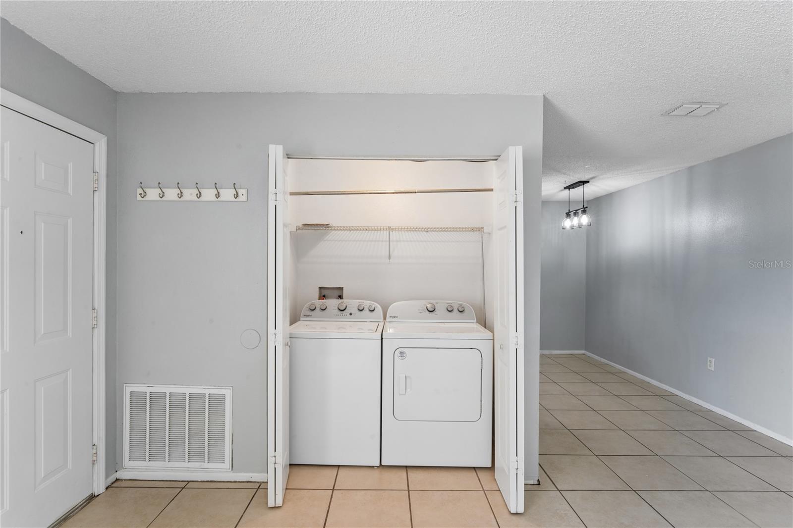 SPRING HILL - Residential Income