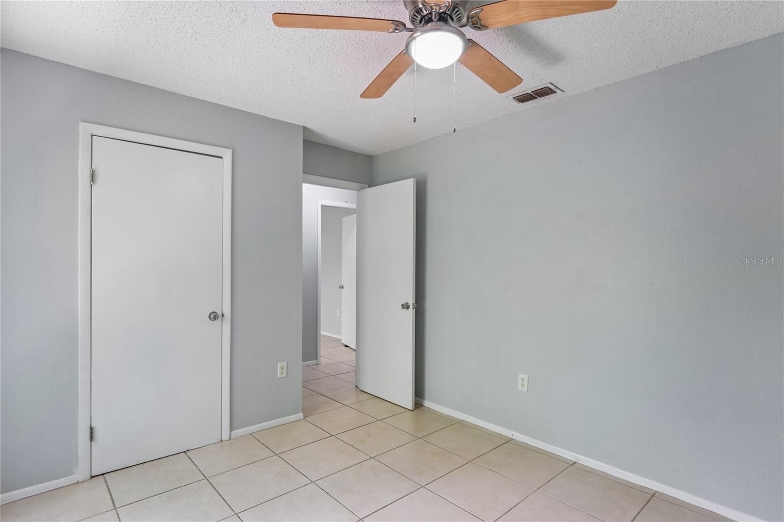 SPRING HILL - Residential Income