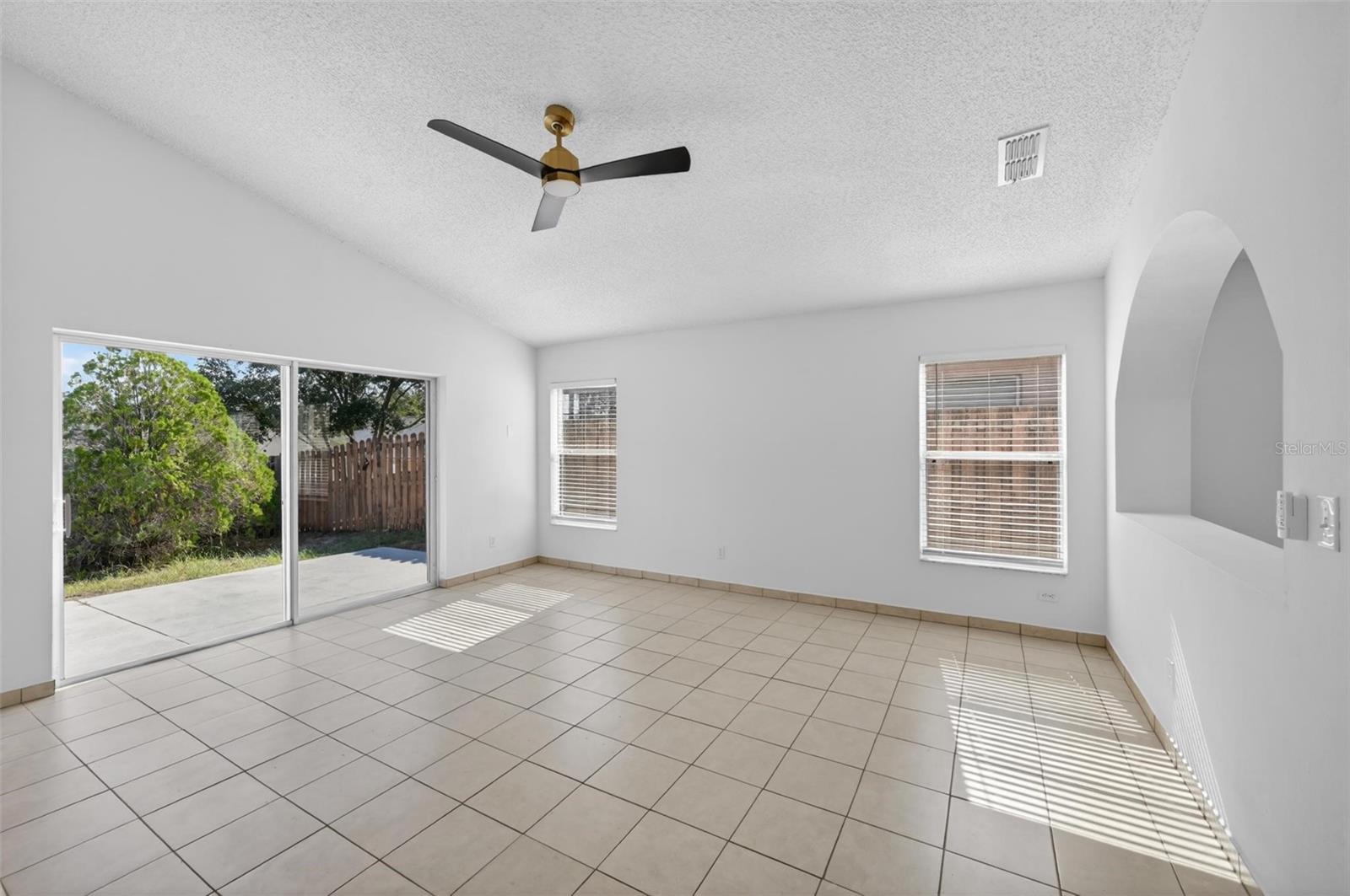 GROVELAND LEXINGTON VILLAGE PH I - Residential
