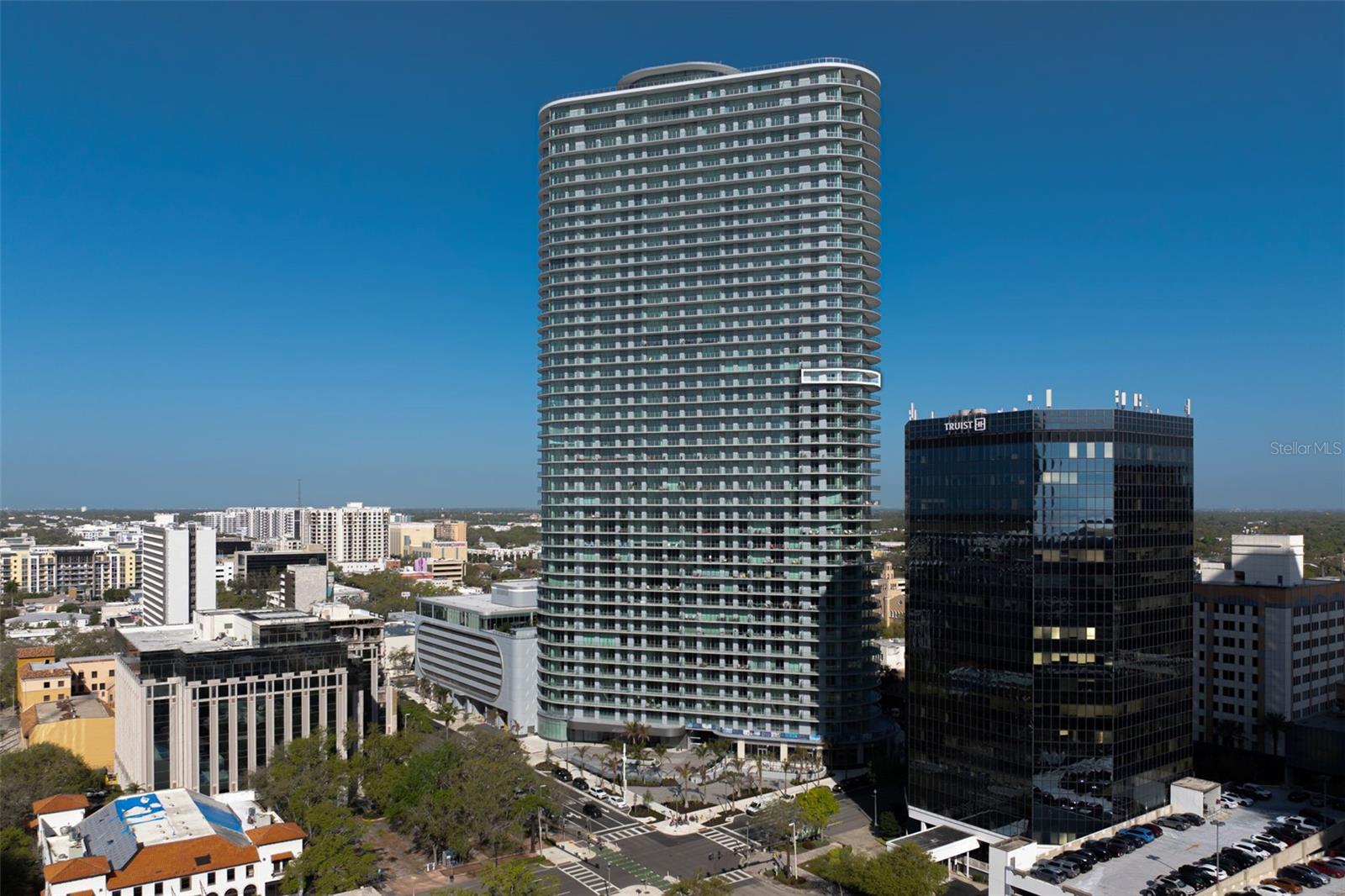 400 CENTRAL - Residential