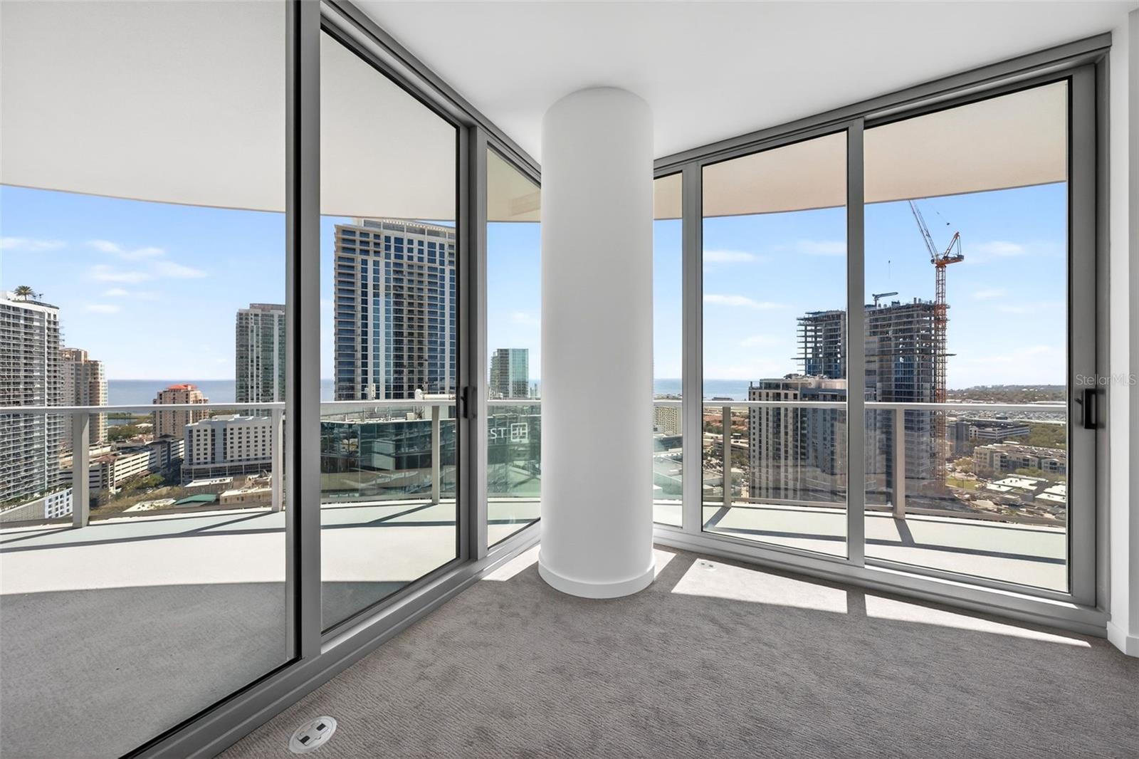 400 CENTRAL - Residential