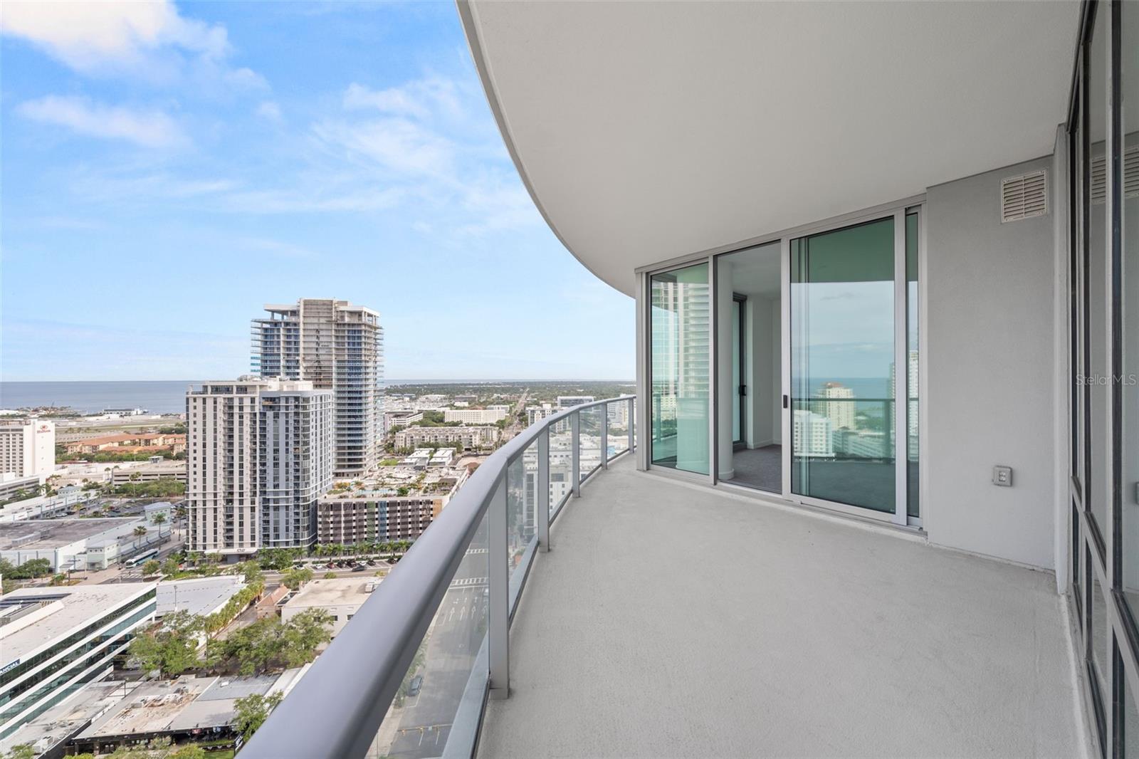 400 CENTRAL - Residential