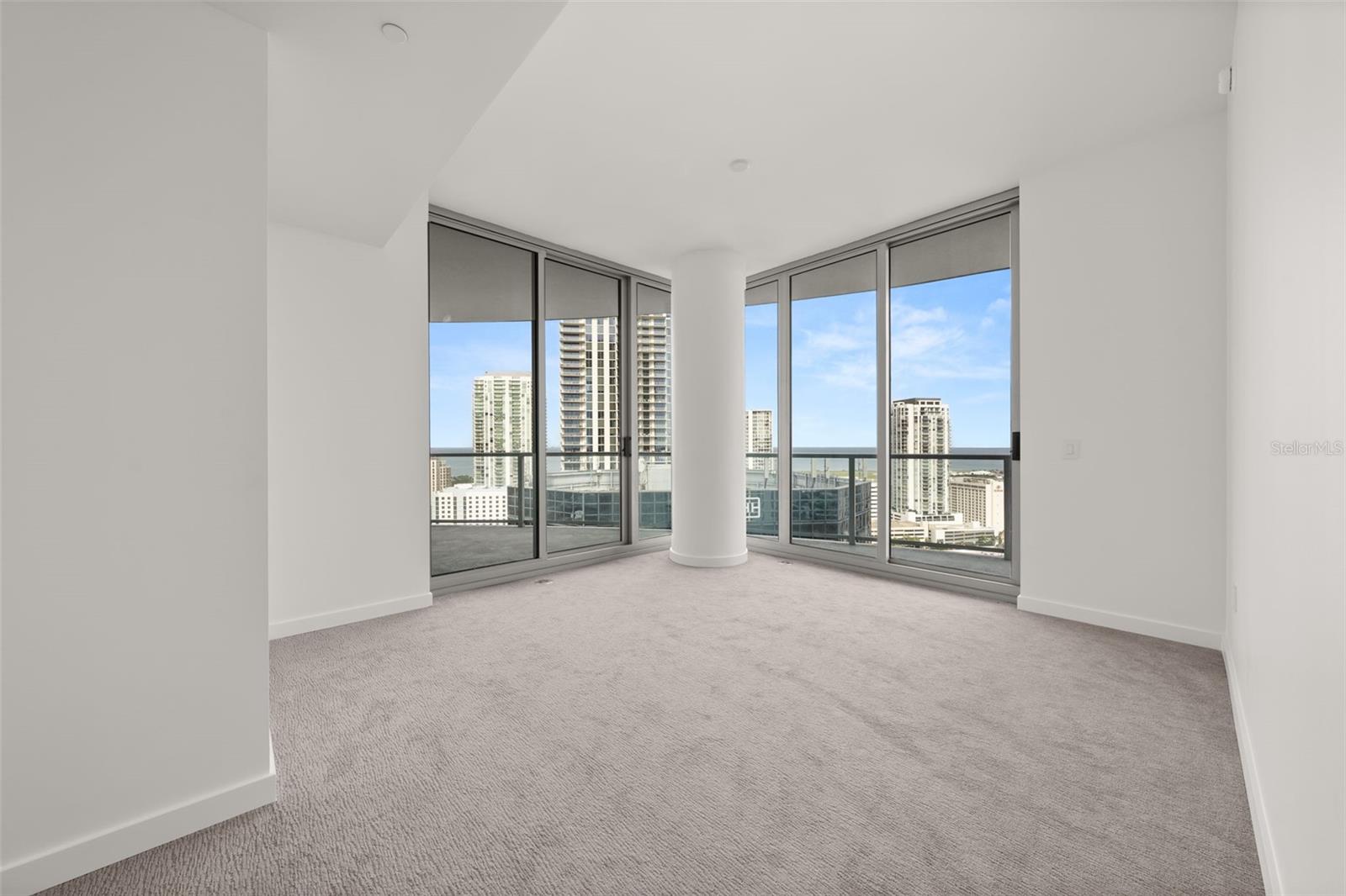 400 CENTRAL - Residential
