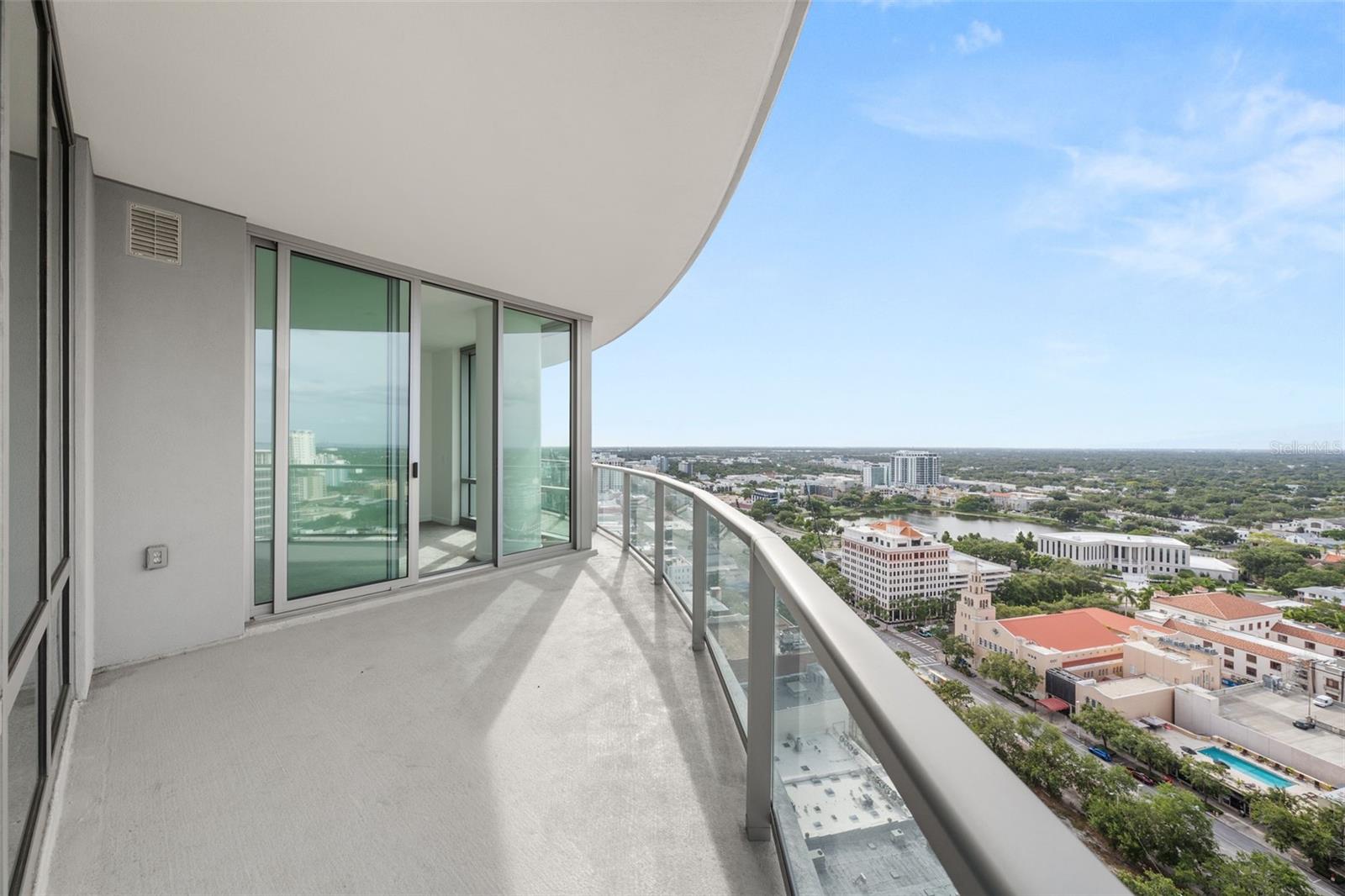 400 CENTRAL - Residential