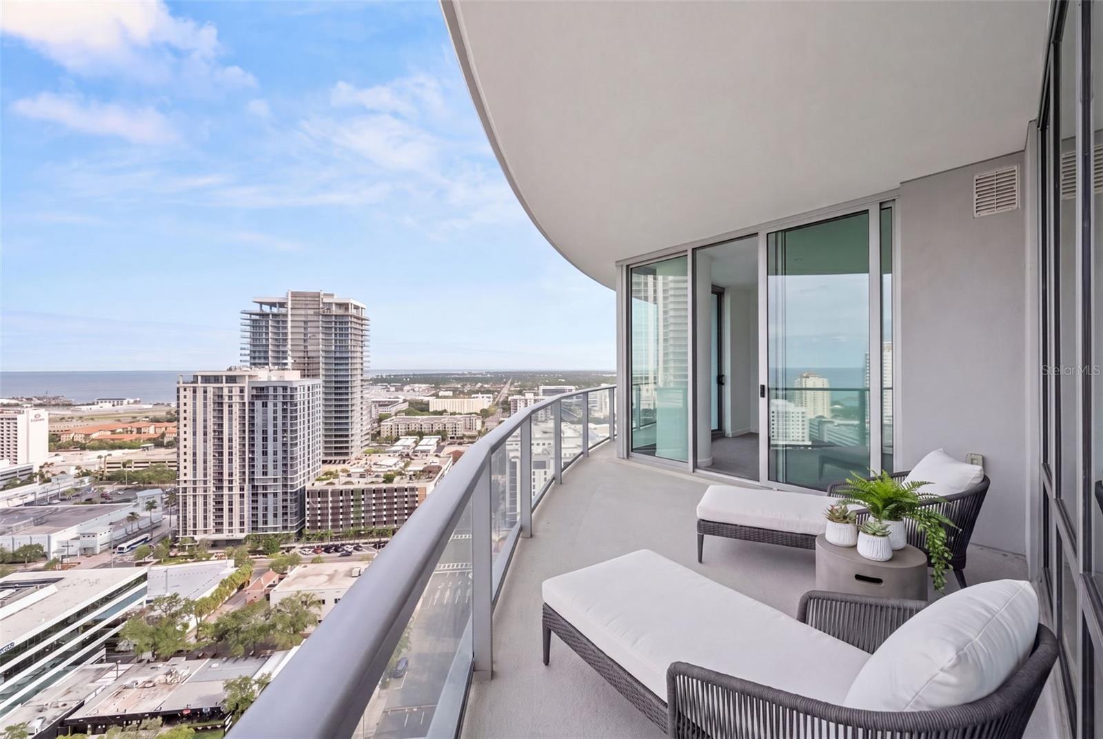 400 CENTRAL - Residential