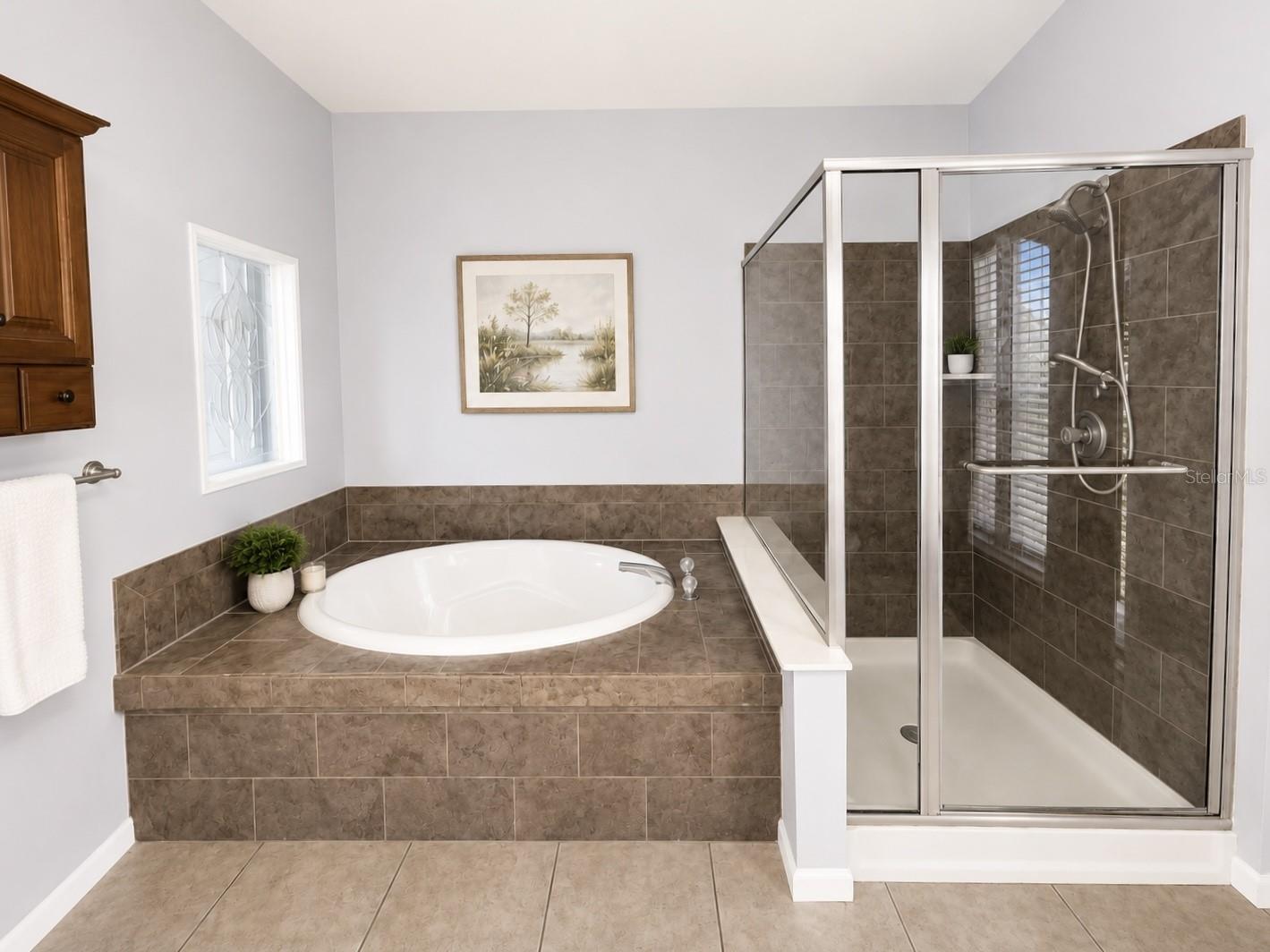 OAKLAND HILLS FIRST ADD - Residential