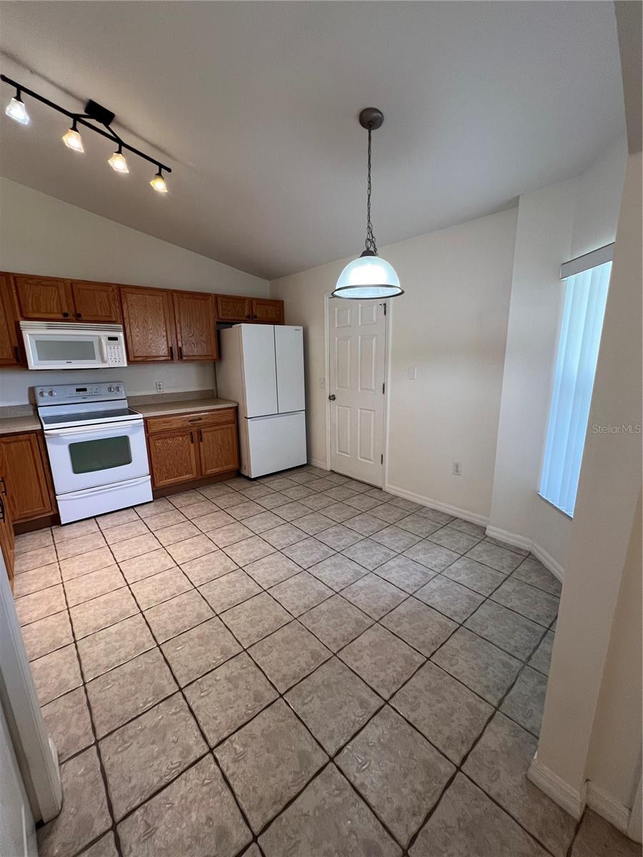 MAGNOLIA GLEN - Residential Lease