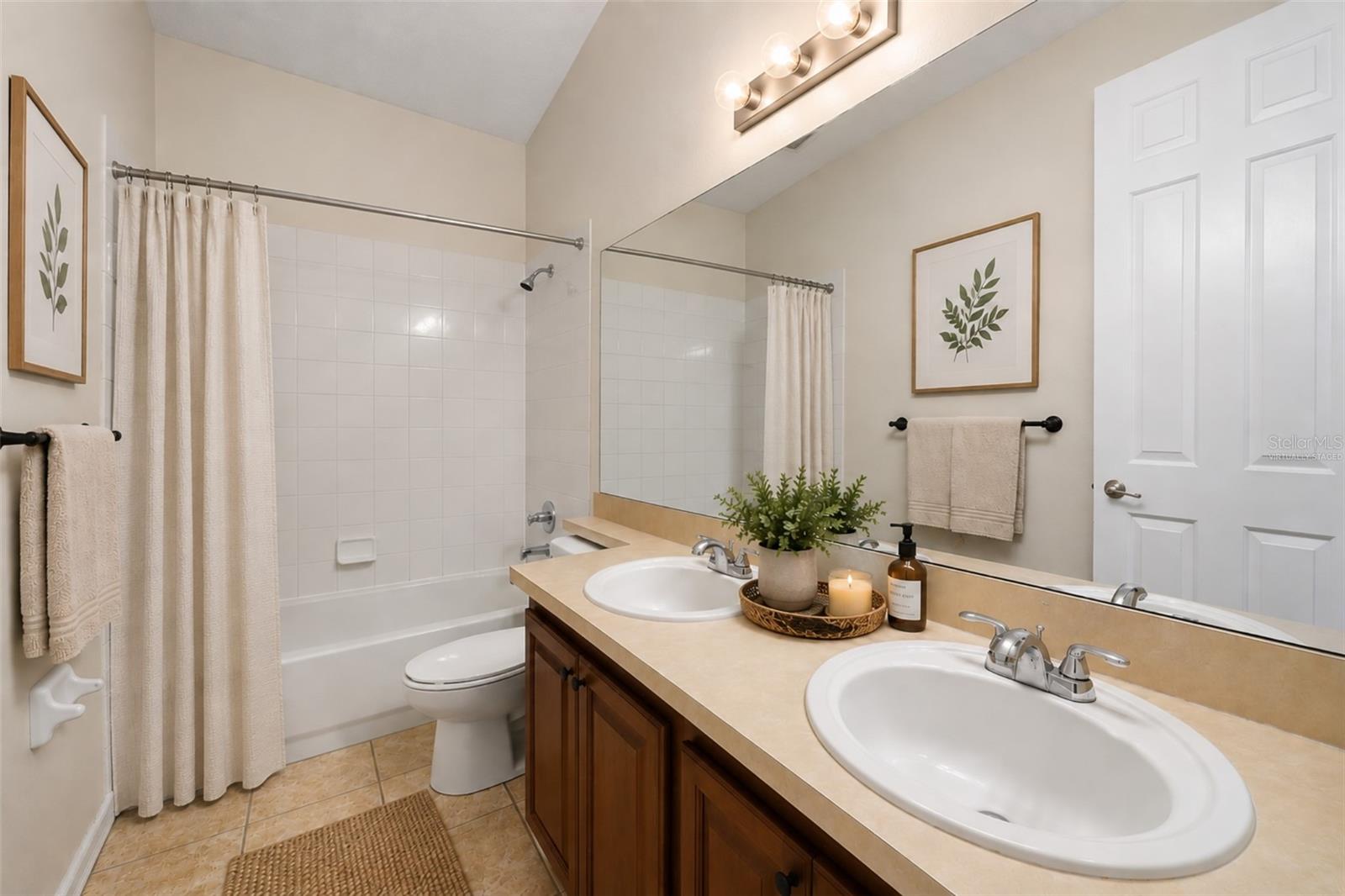 ESTATES AT SUMMER LAKES CYPRESS - Residential