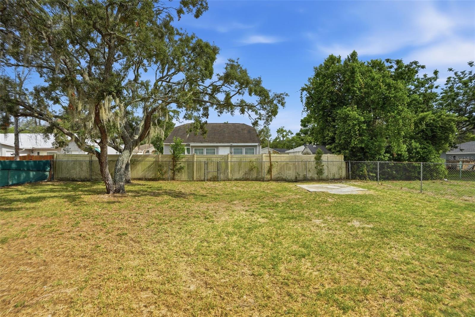 WEEKI WACHEE WOODLANDS - Residential