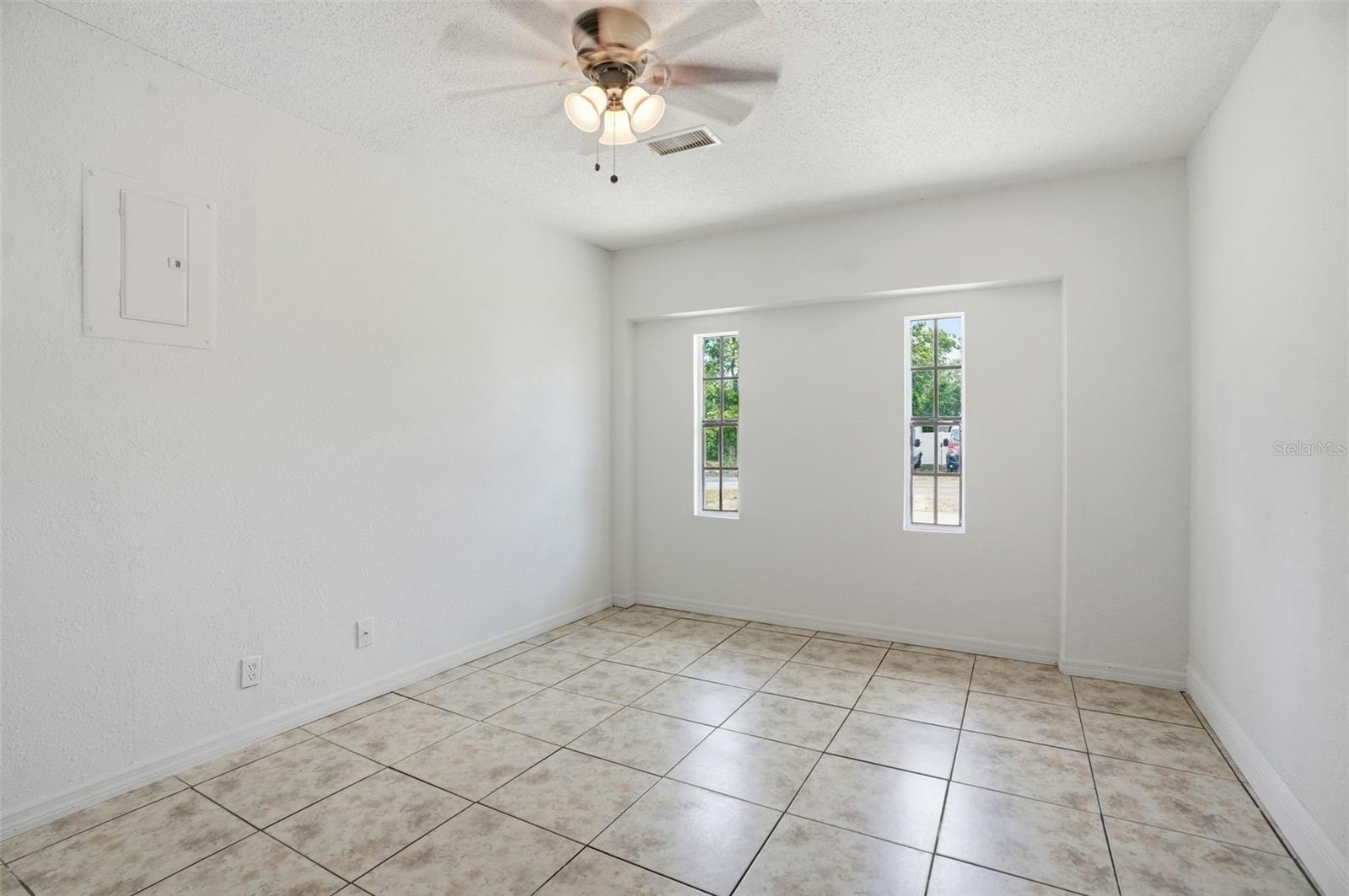 WEEKI WACHEE WOODLANDS - Residential
