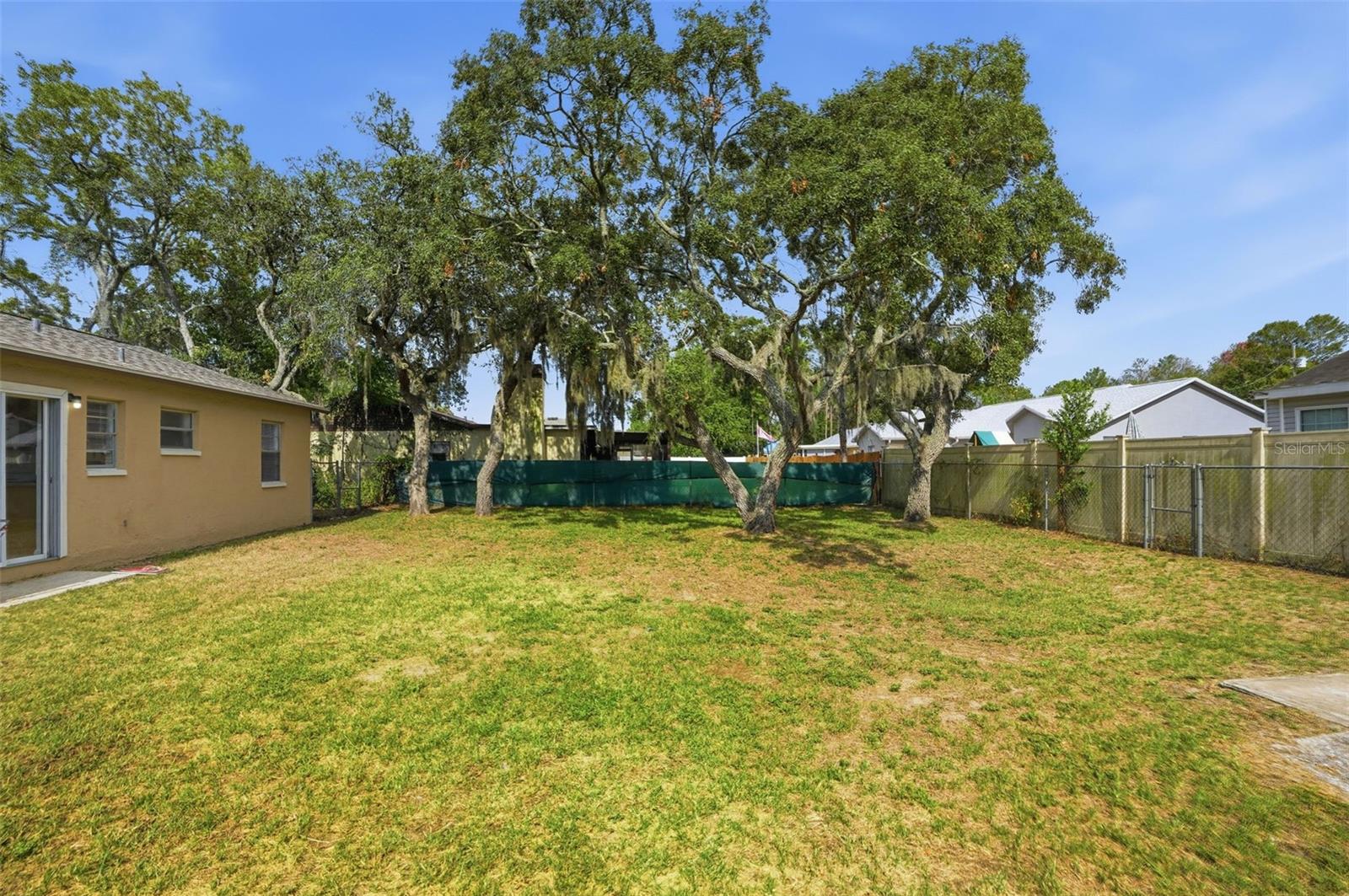 WEEKI WACHEE WOODLANDS - Residential