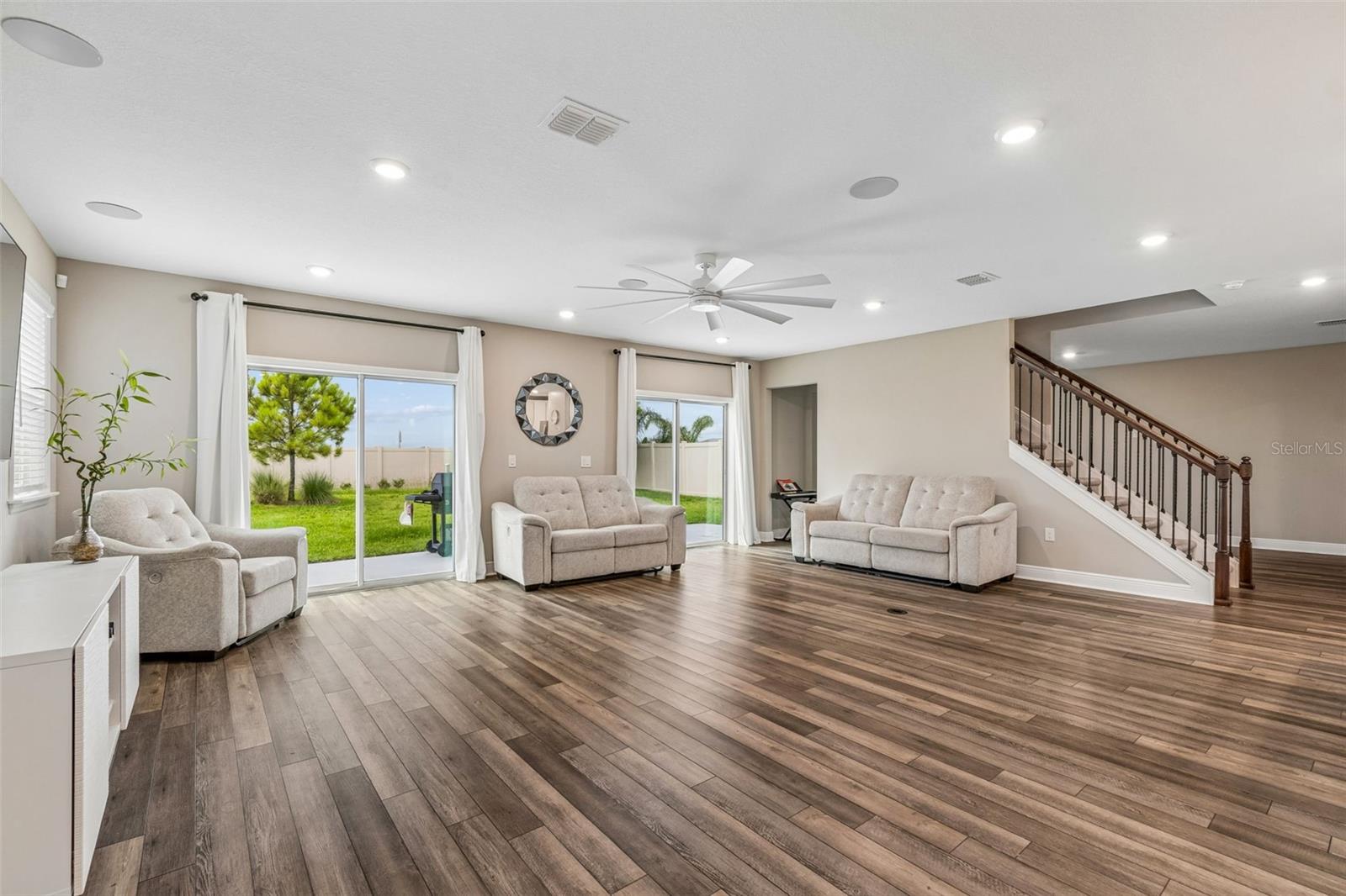 EPPERSON RANCH PH 5-2 - Residential