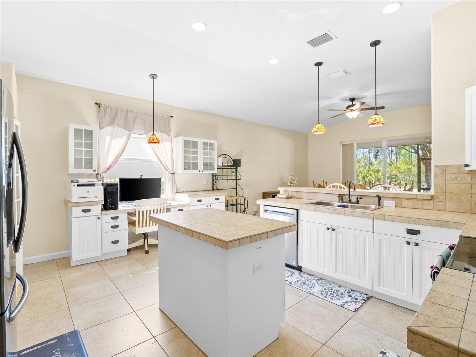 MONTEREY COVE/BAY SIDE LAKES - Residential
