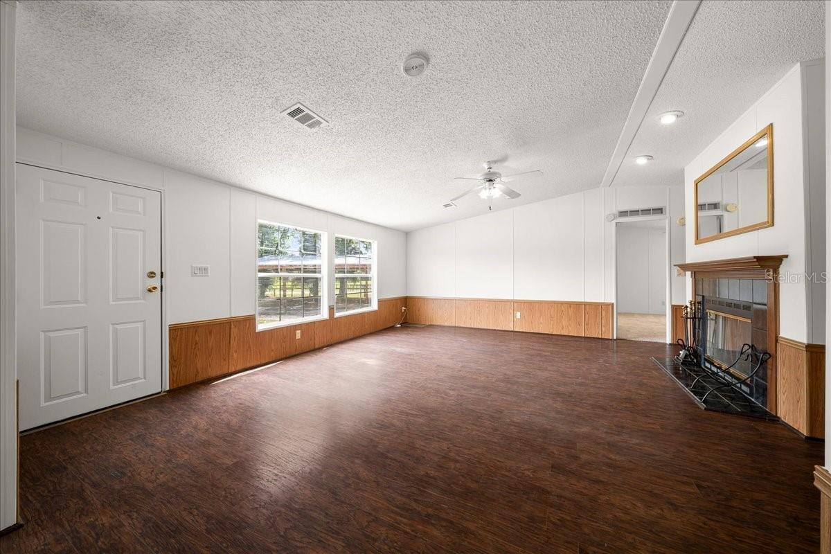 ANTHONY - Residential