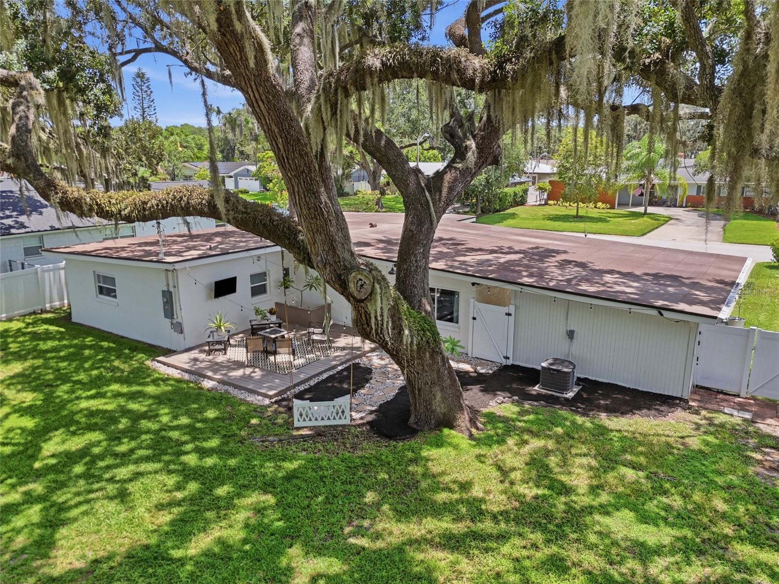 LAKE CONWAY ESTATES - Residential