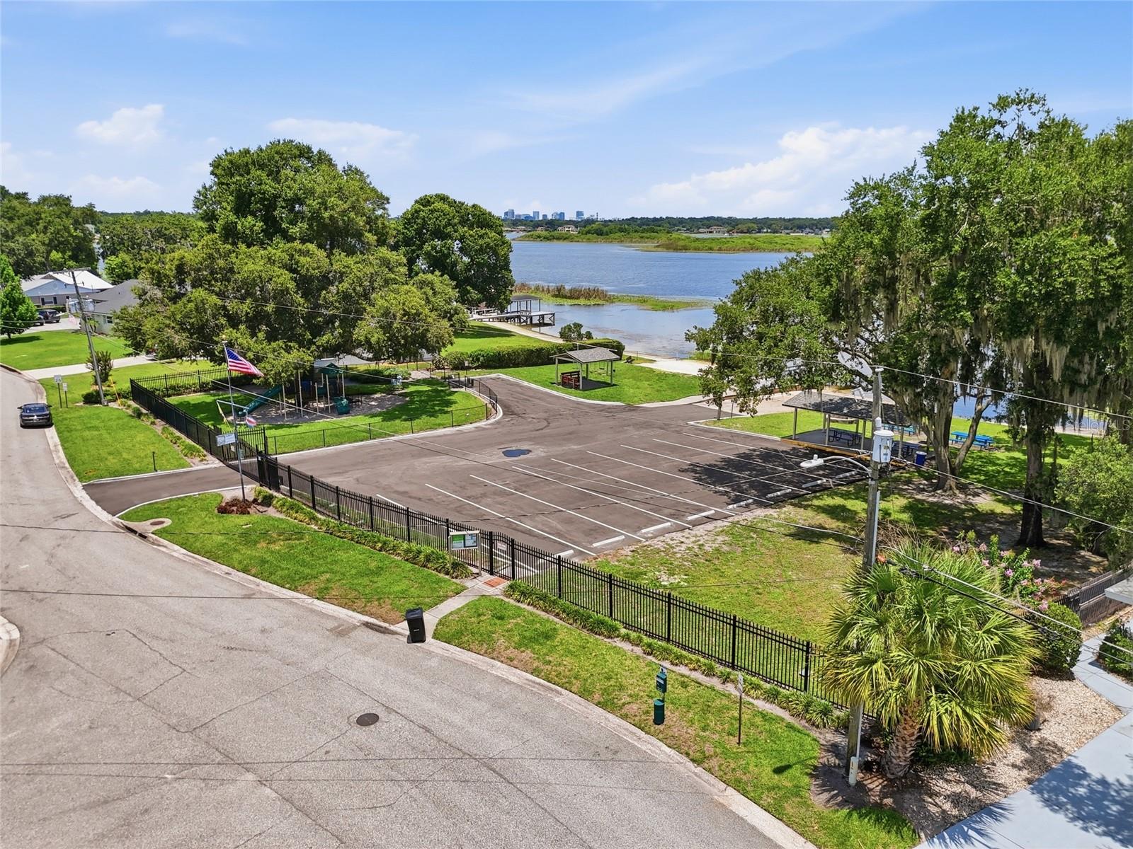 LAKE CONWAY ESTATES - Residential