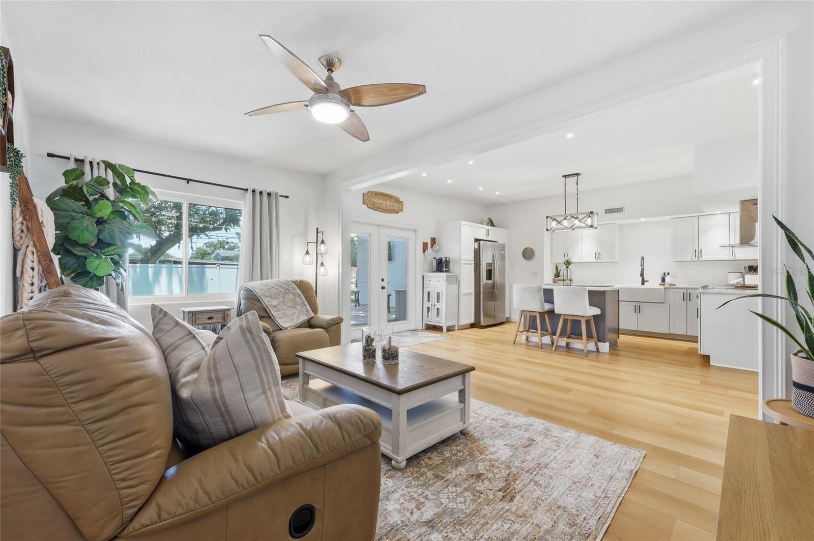 LAKE CONWAY ESTATES - Residential