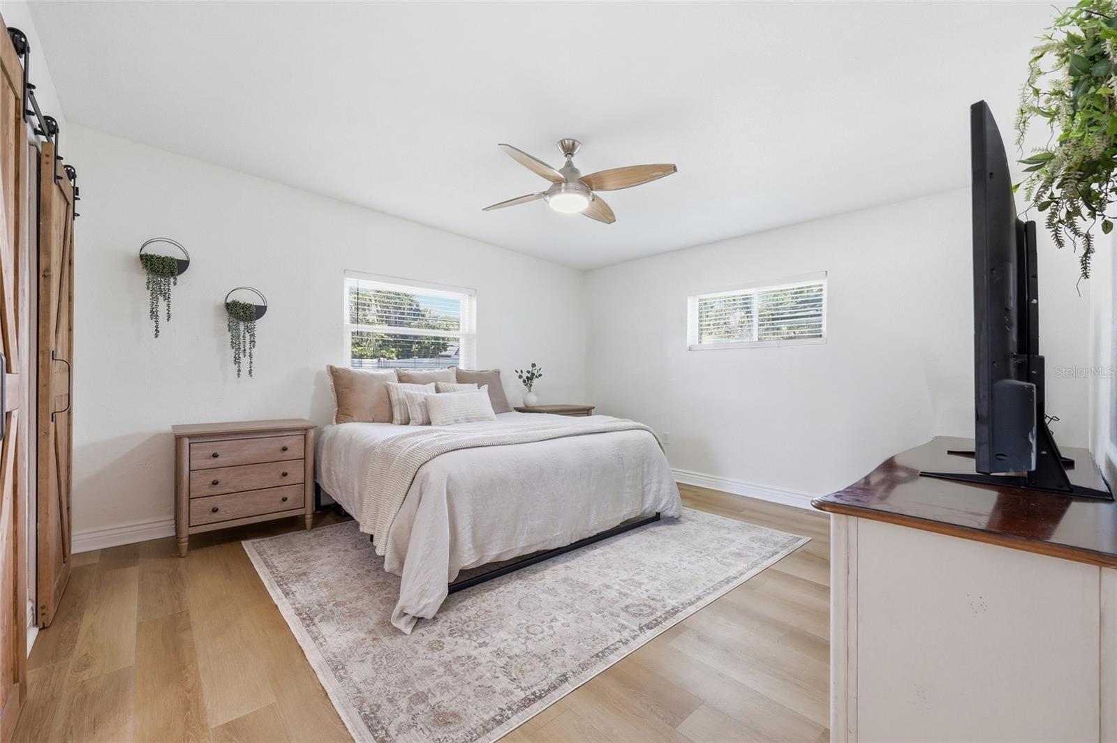 LAKE CONWAY ESTATES - Residential