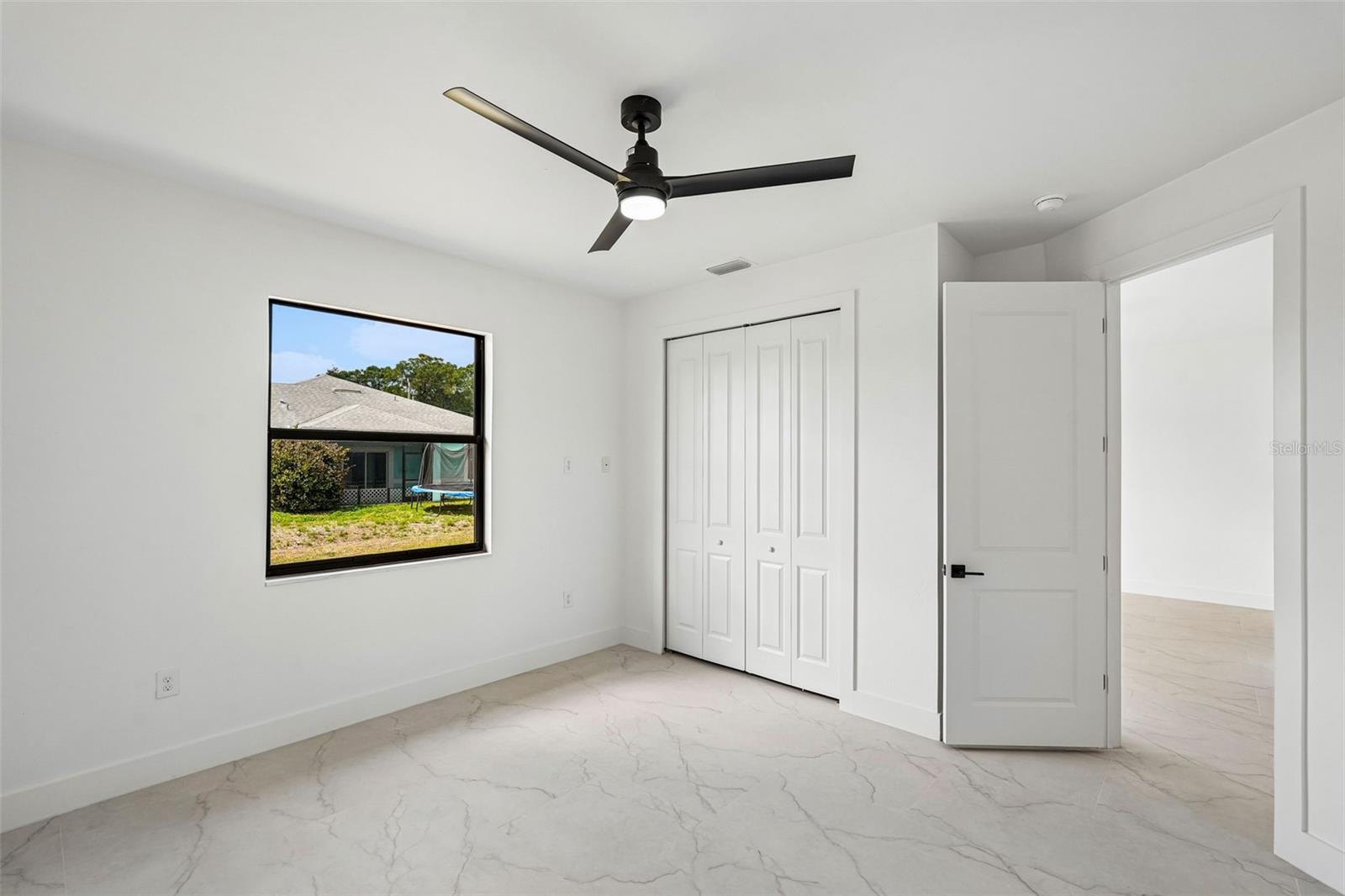 LEHIGH ESTATES - Residential Income